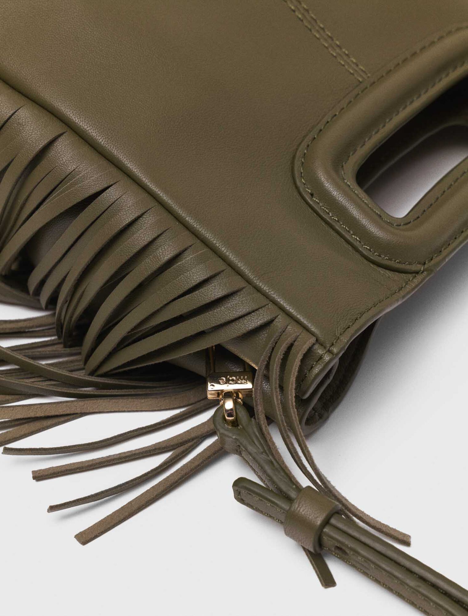 Bolso M de cuero liso