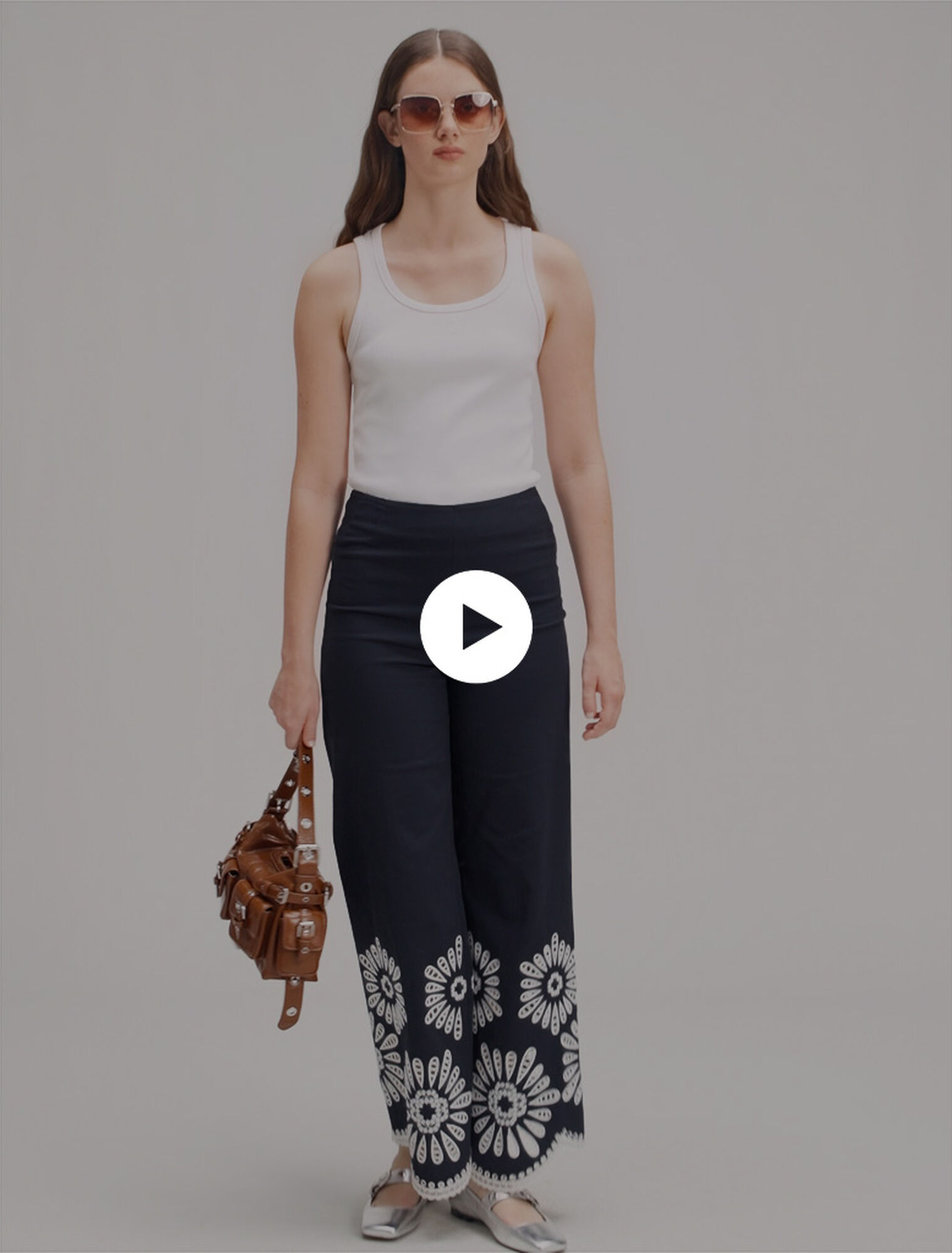 Pantalón con detalles de ganchillo
