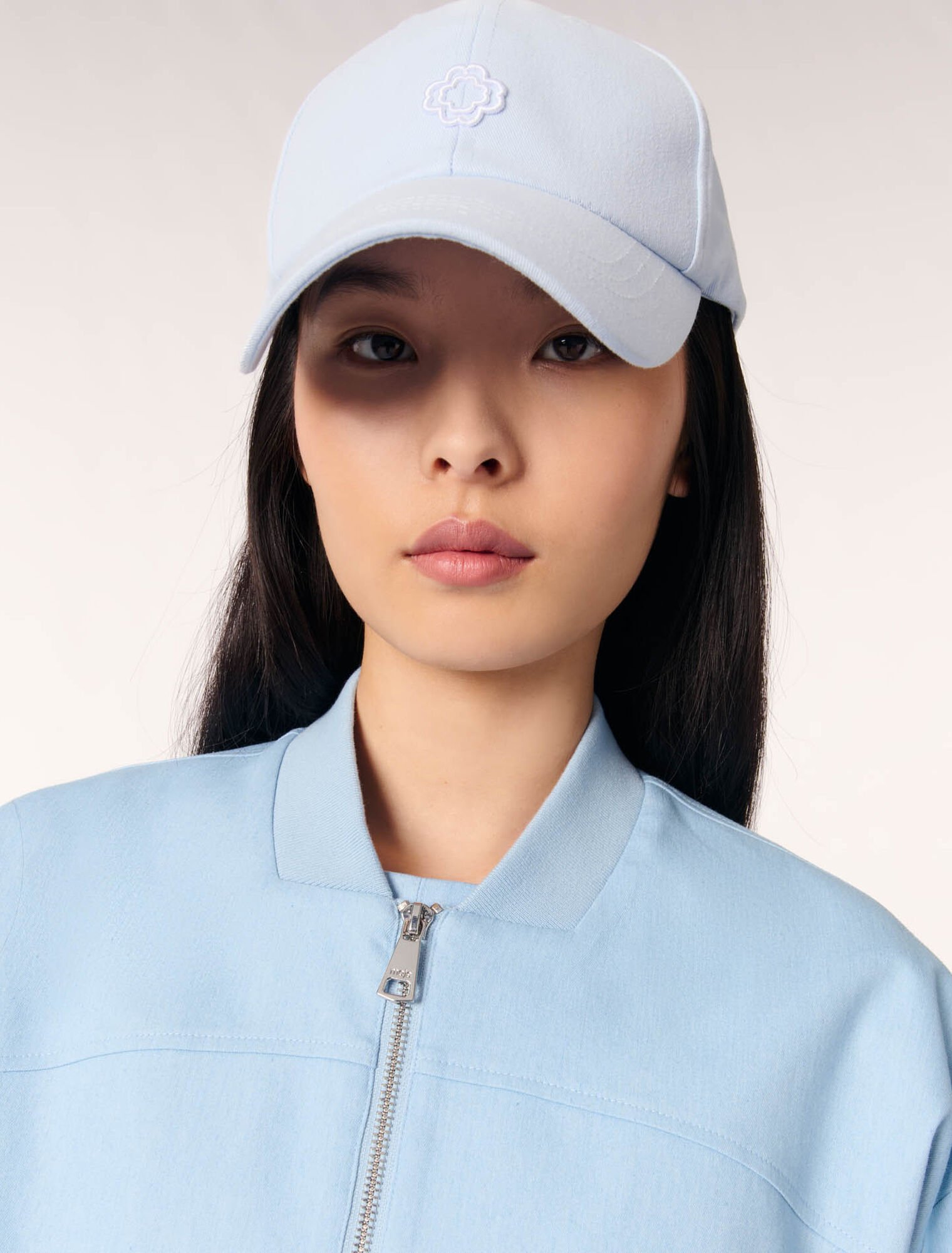Cazadora bomber corta de denim