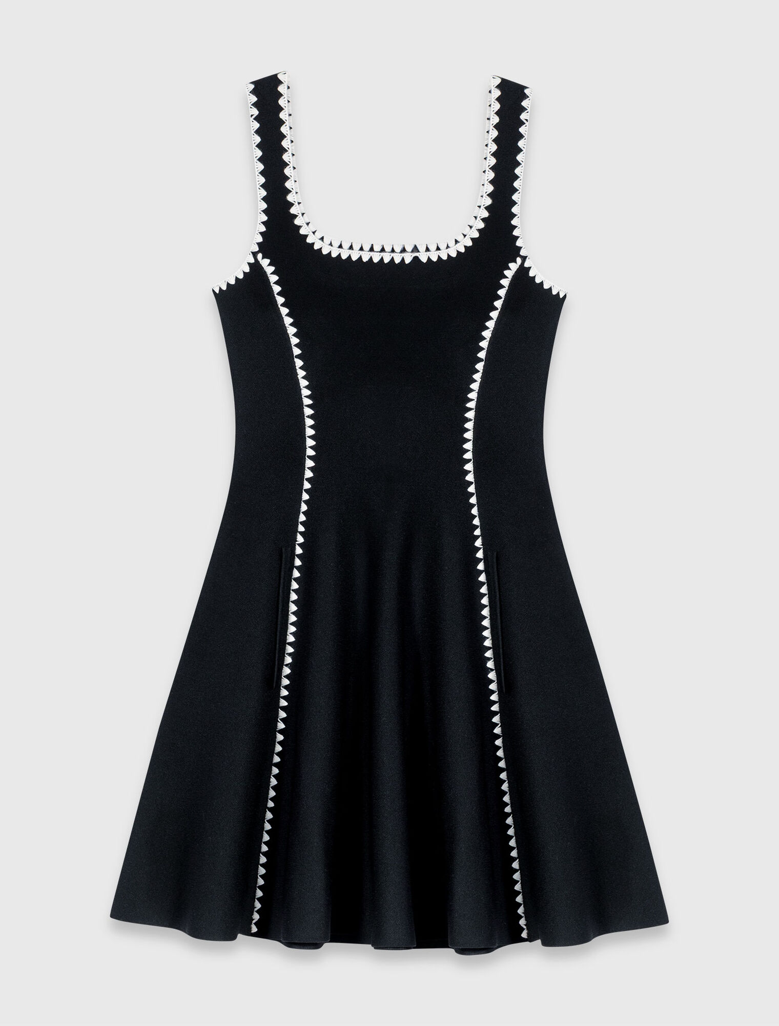 Vestido corto con pespuntes