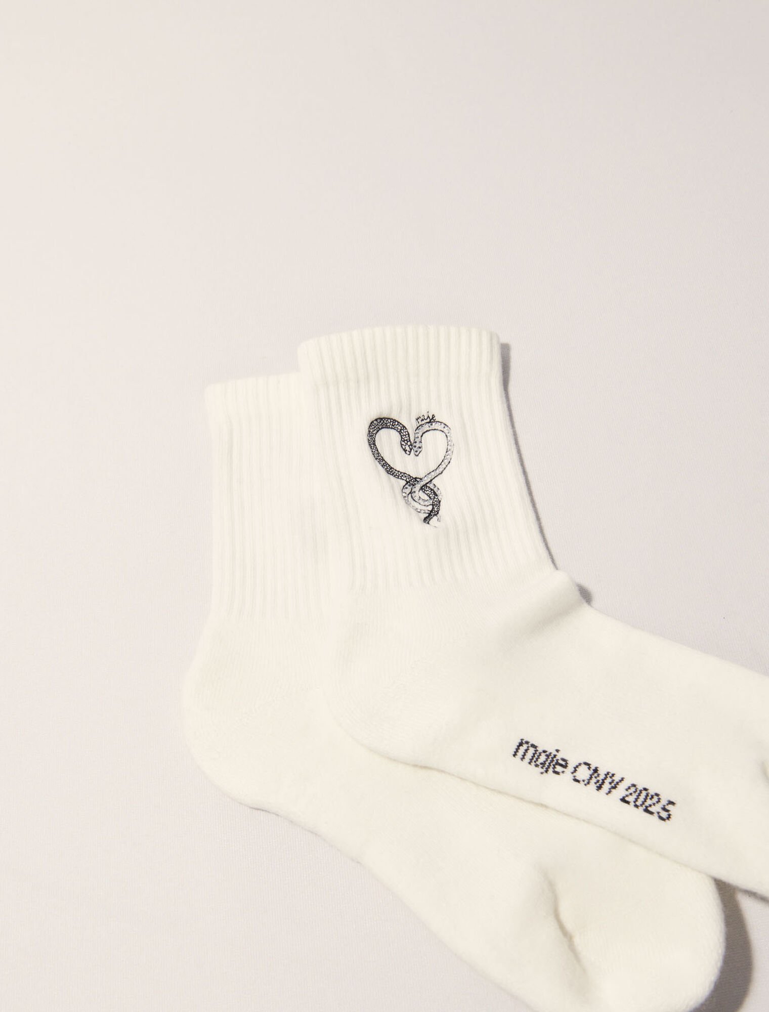 Calcetines bordados de strass