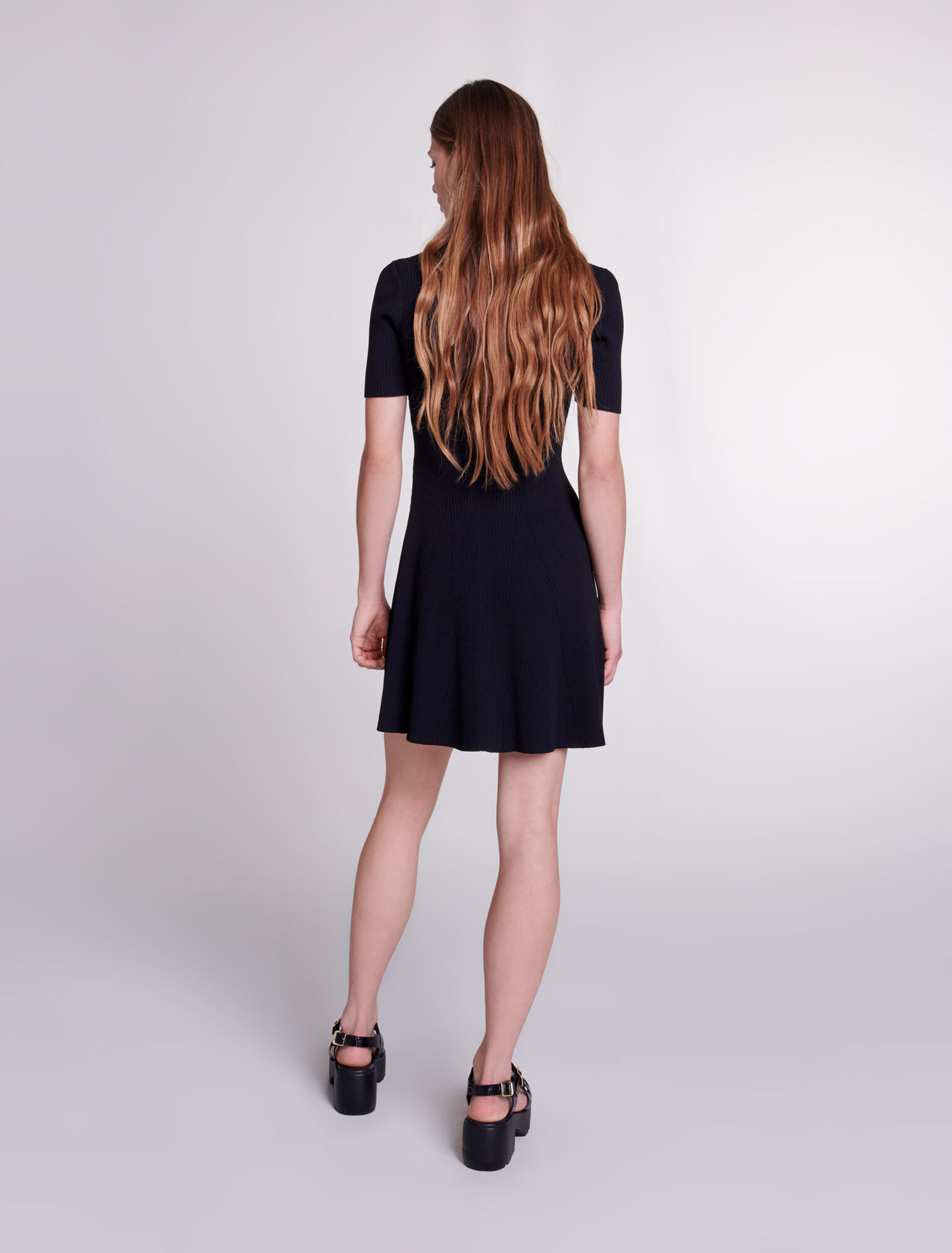 Vestido corto de punto