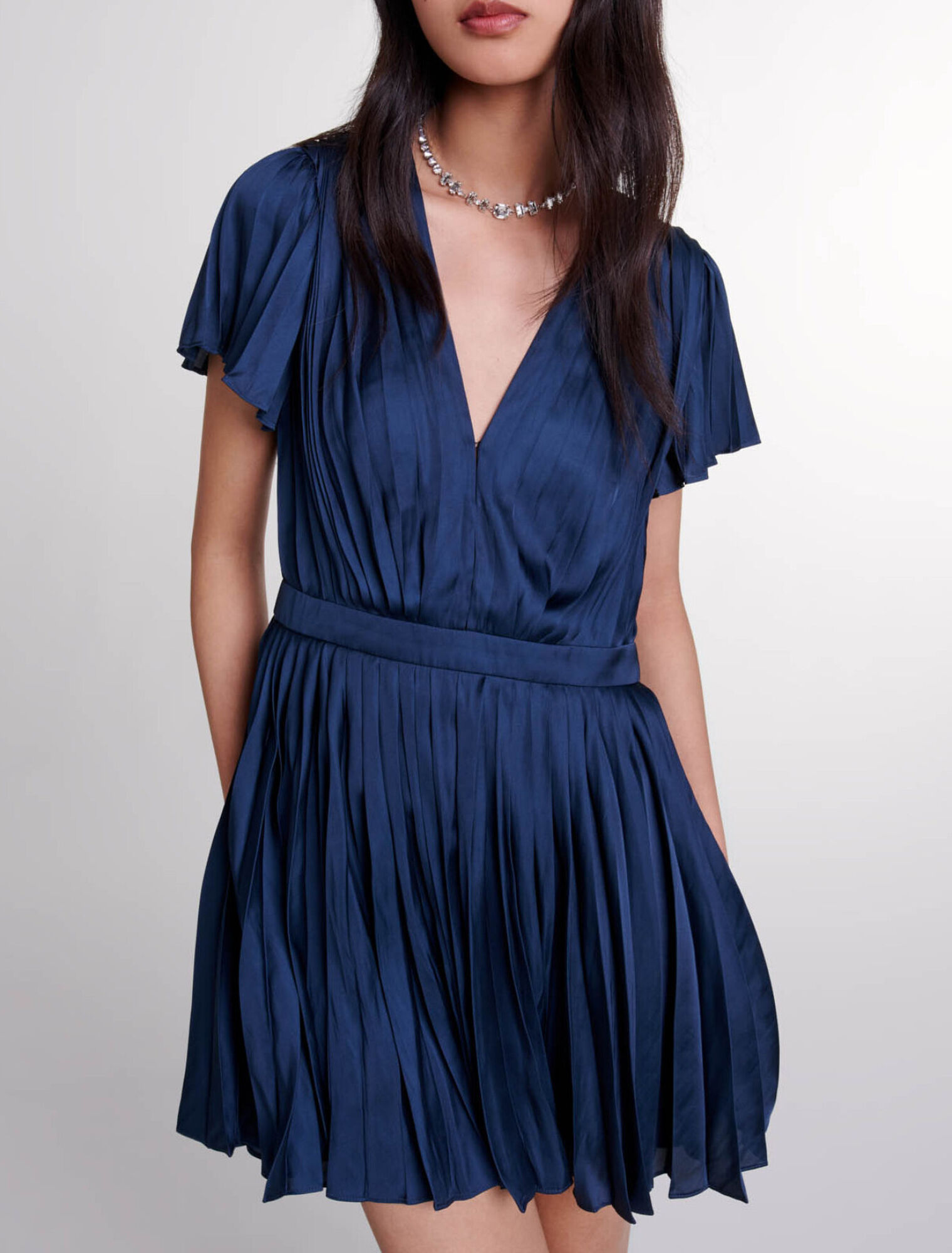 Vestido corto plisado 