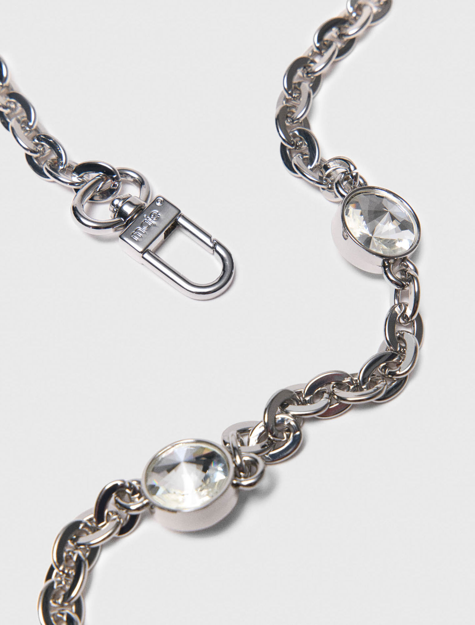 Bandolera de cadena corta con strass