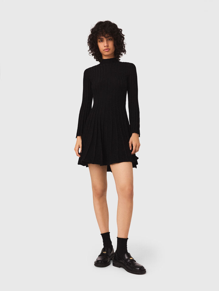 Vestido corto de punto