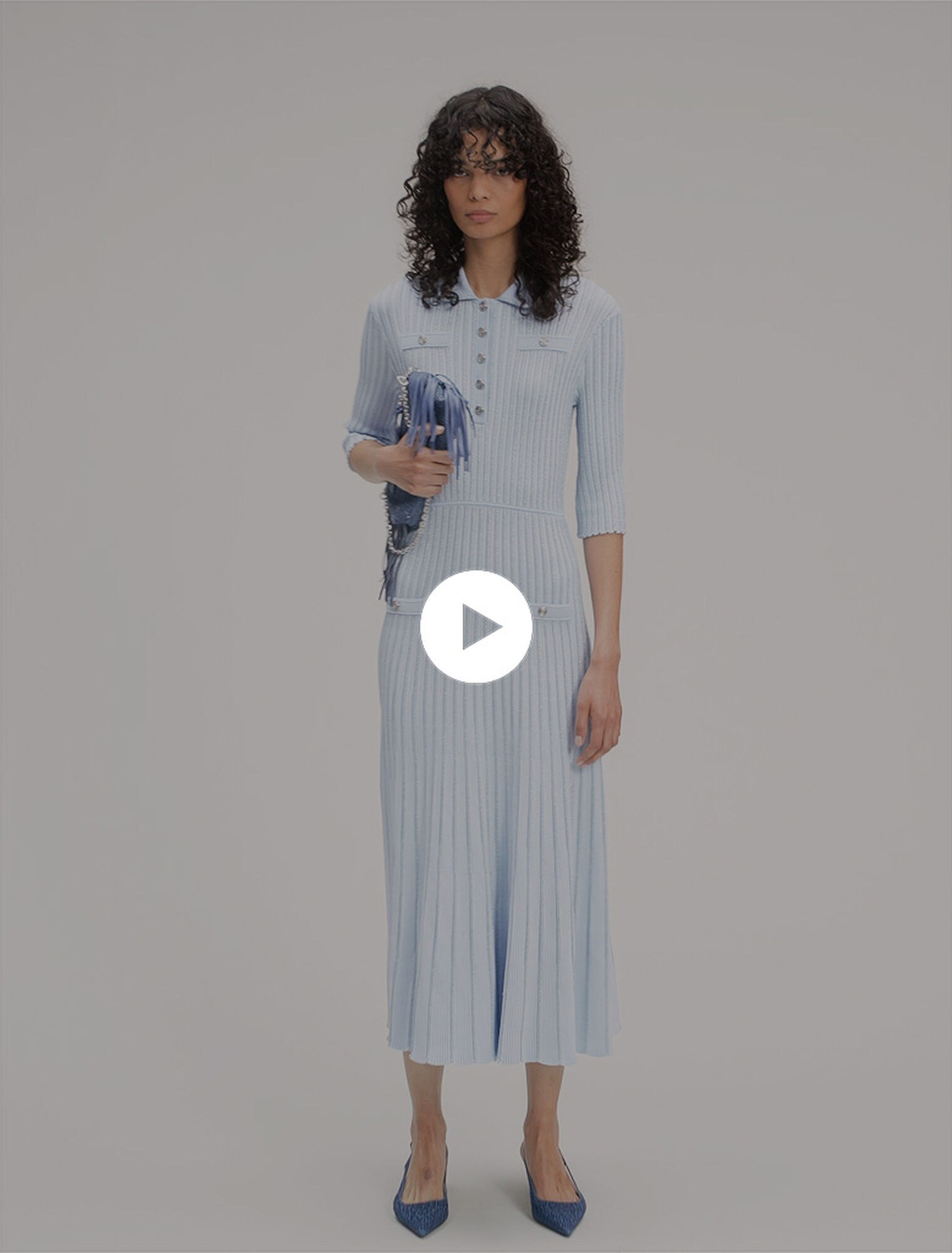 Vestido midi de punto acanalado