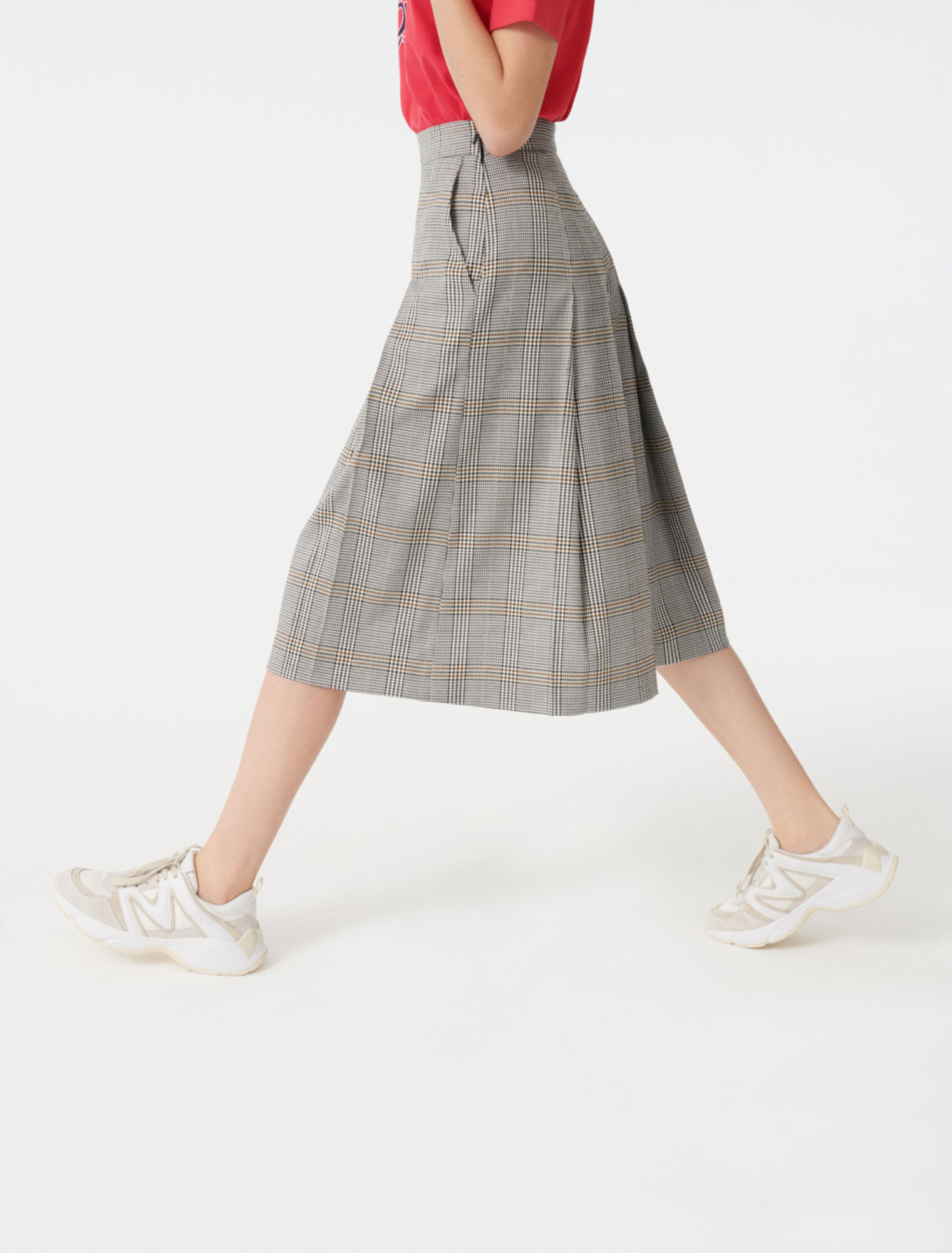 Pantalón de cuadros estilo bermuda