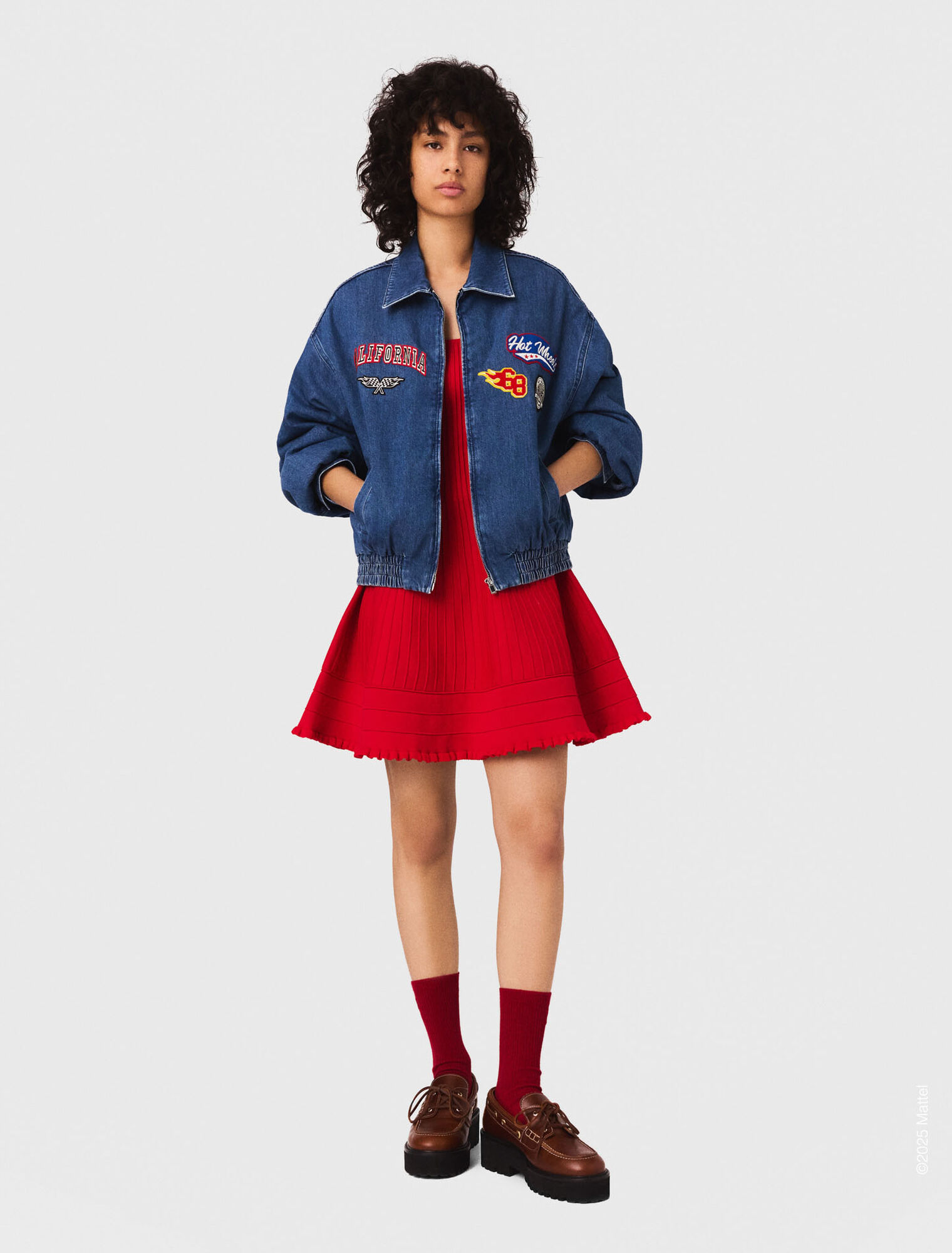 Chaqueta vaquera oversize bordada