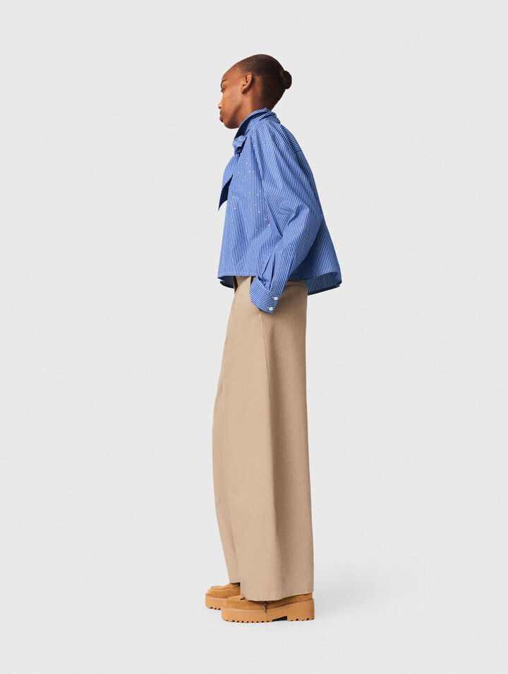 Camisa con pa&ntilde;uelo desmontable