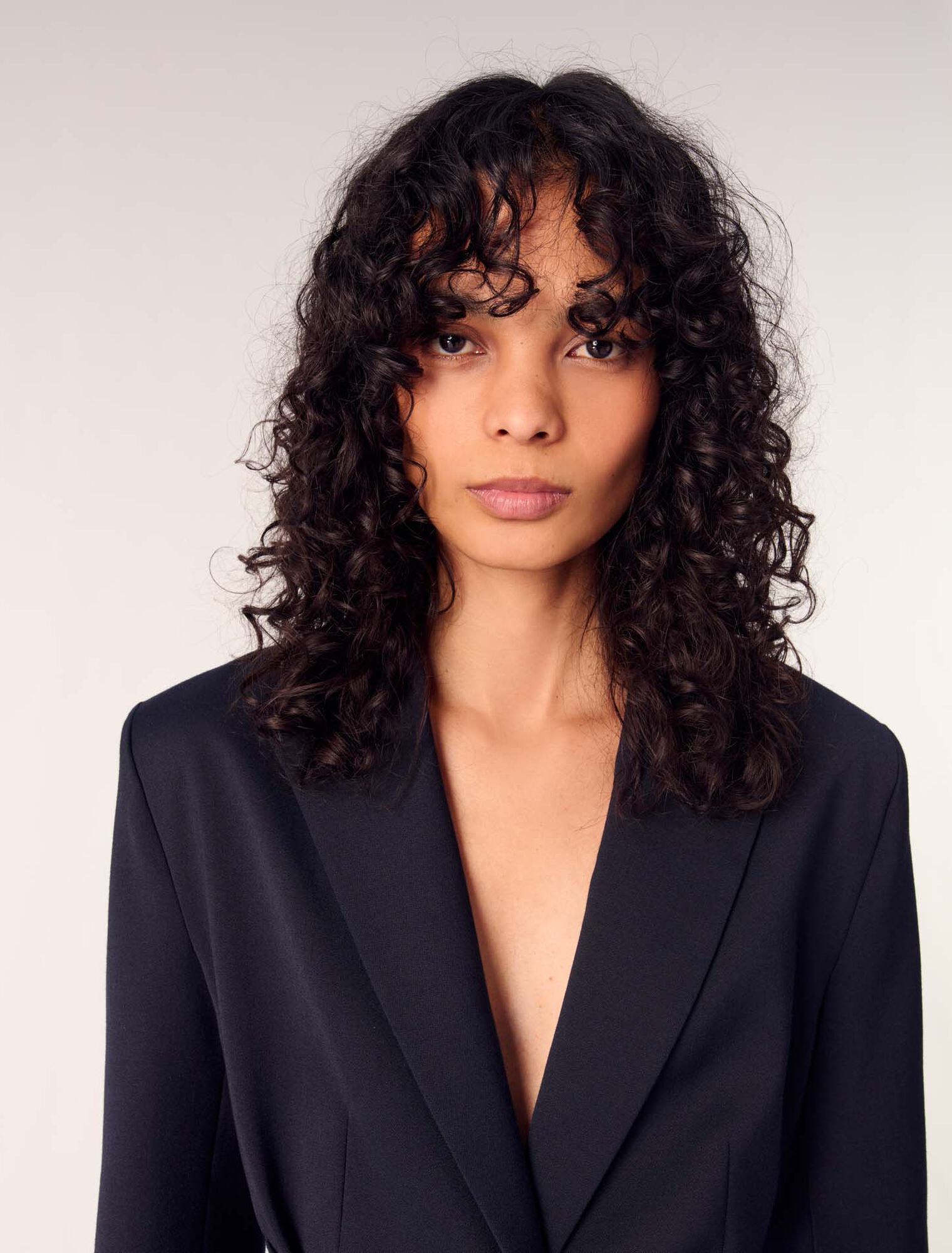 Chaqueta sastre con espalda plisada