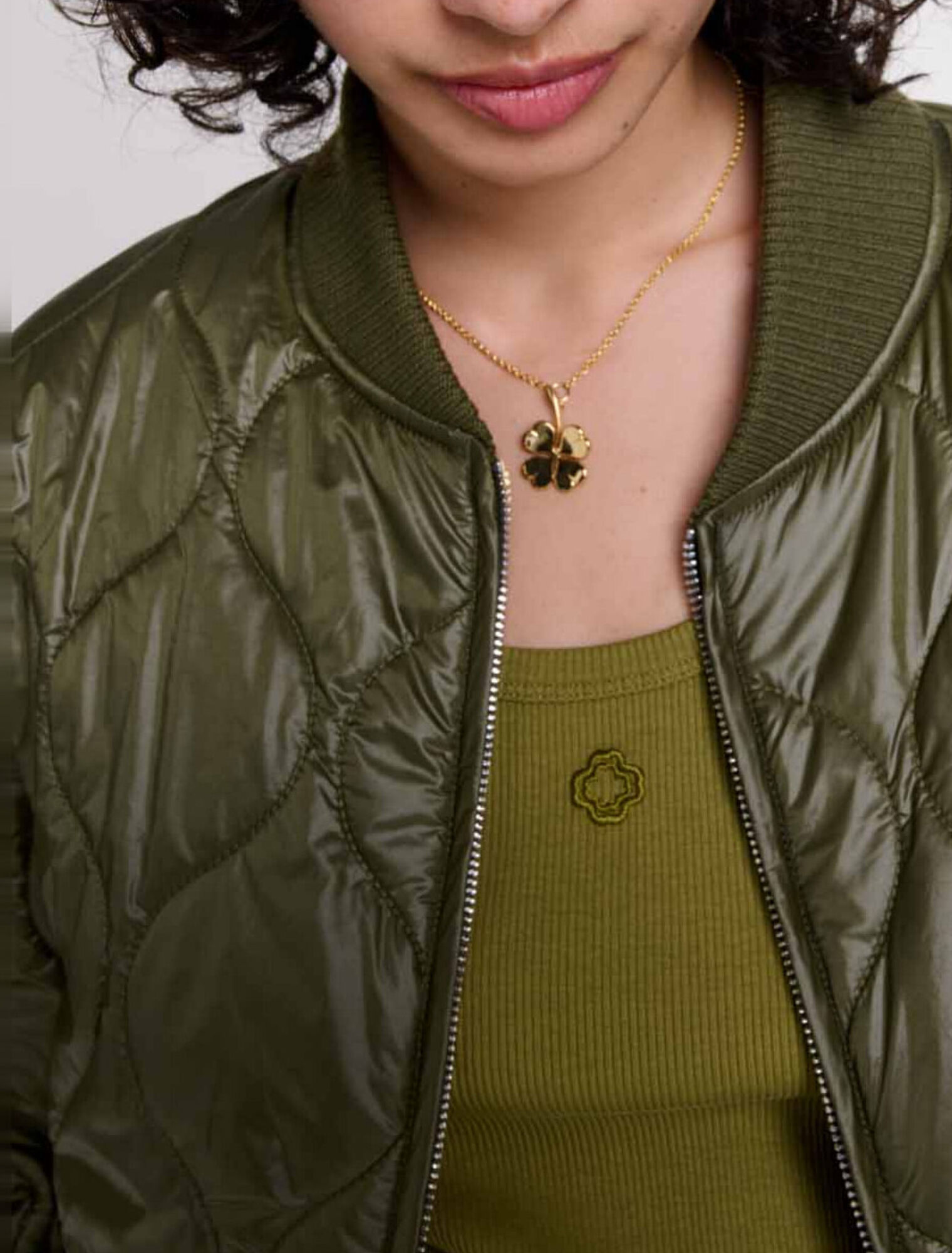 Chaqueta corta acolchada