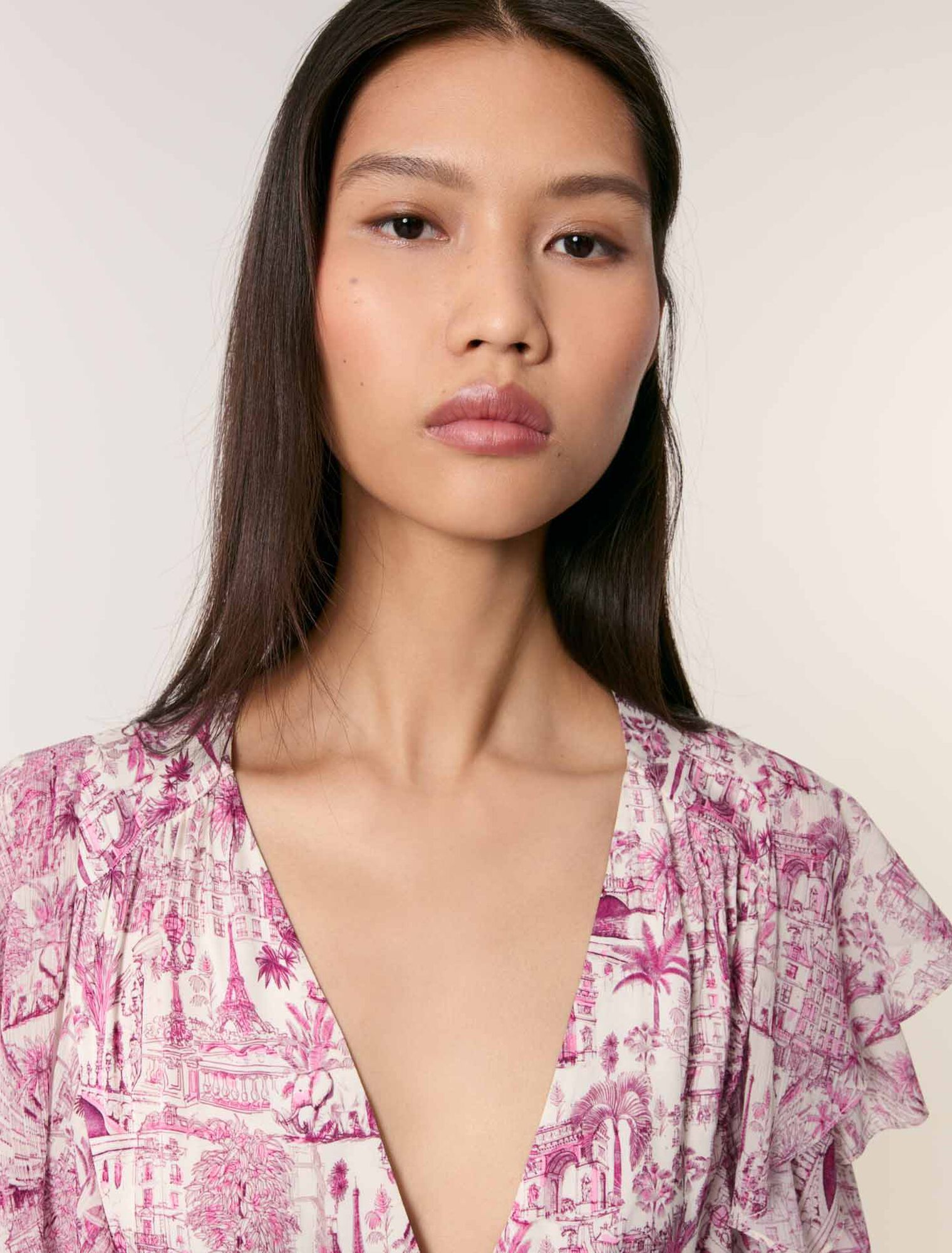 Vestido estampado con volantes
