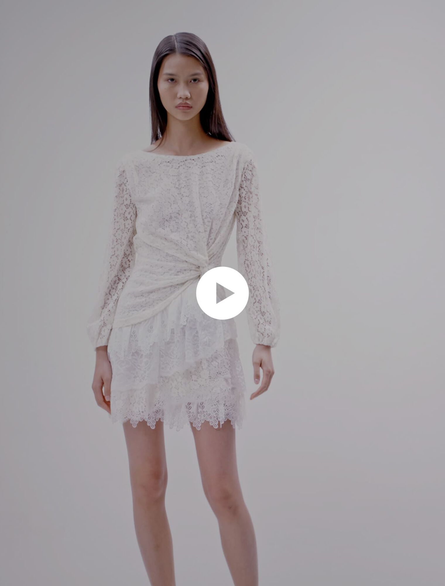 Vestido drapeado de encaje