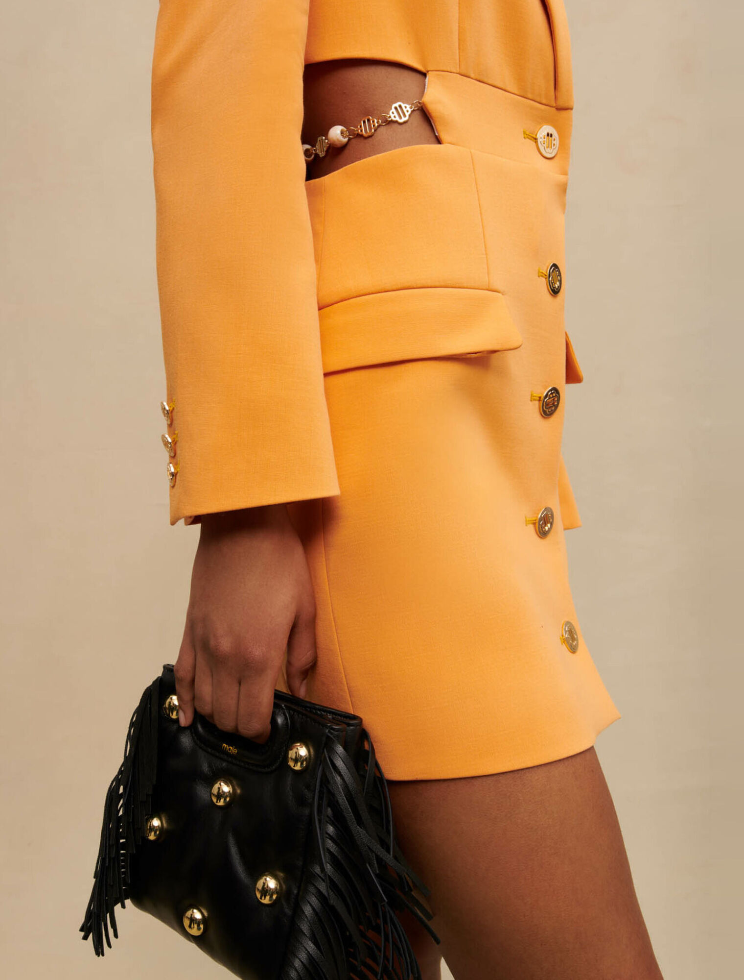 Vestido de traje calado