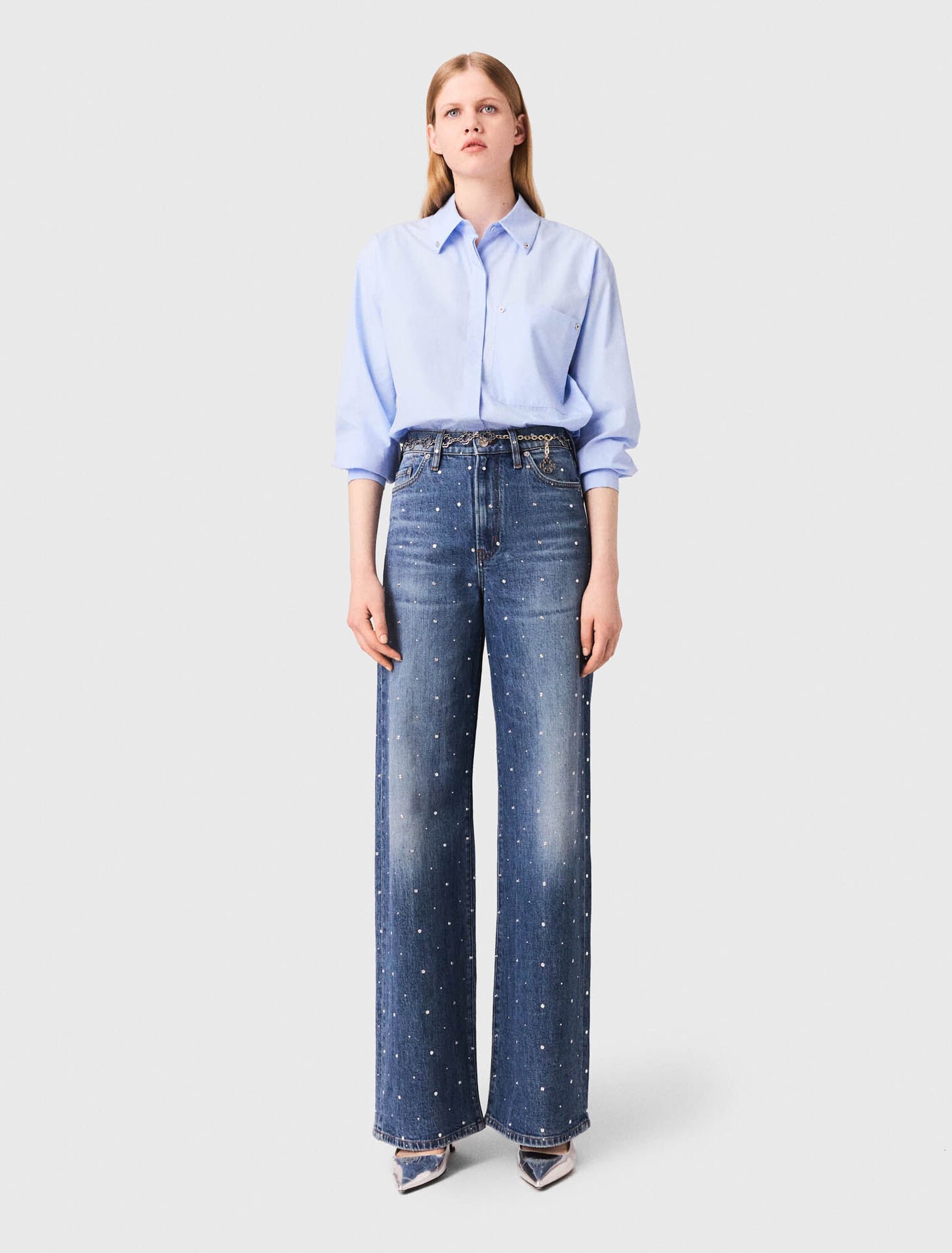 Vaquero ancho en denim con clavos