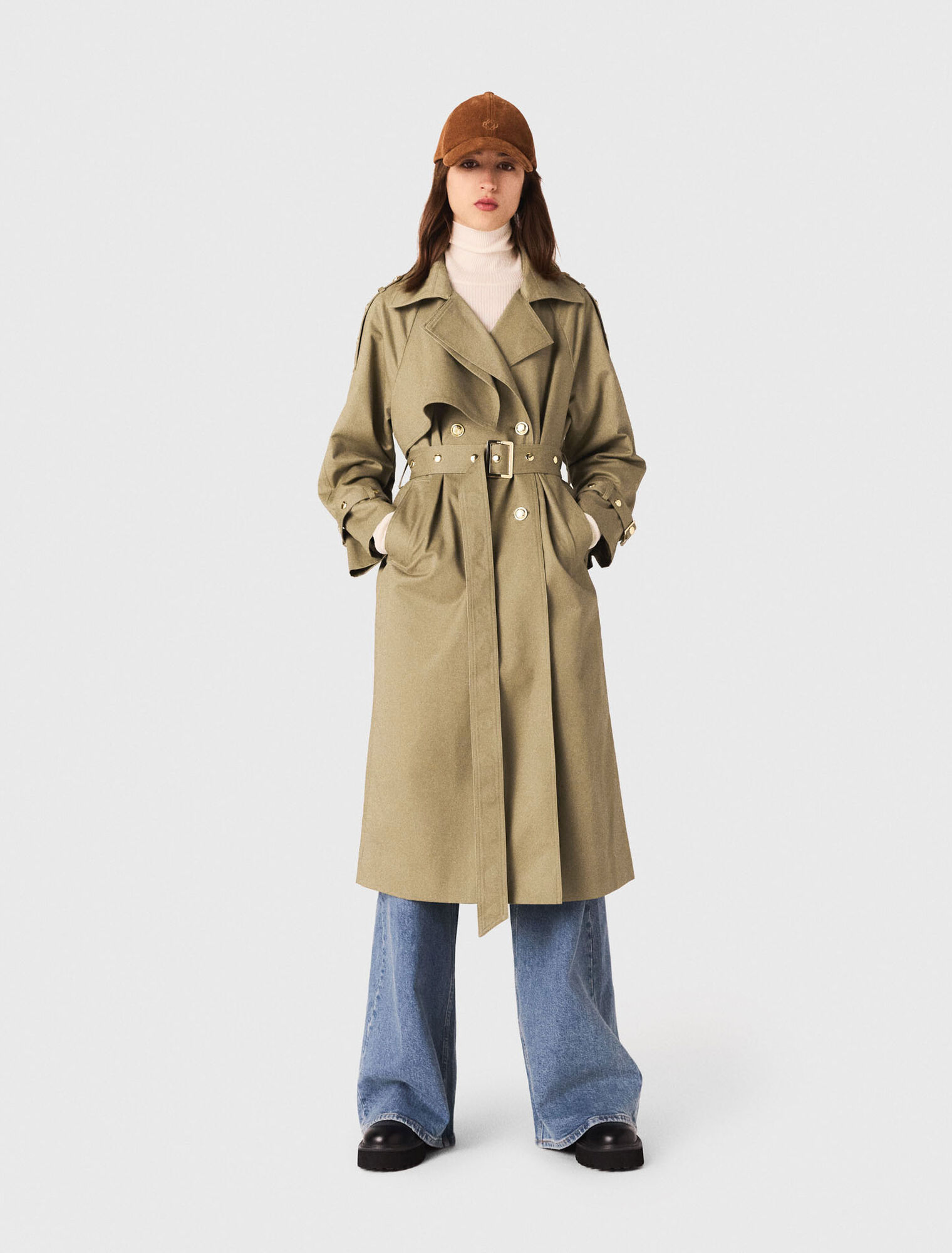 Trench clavos y cuello desmontable