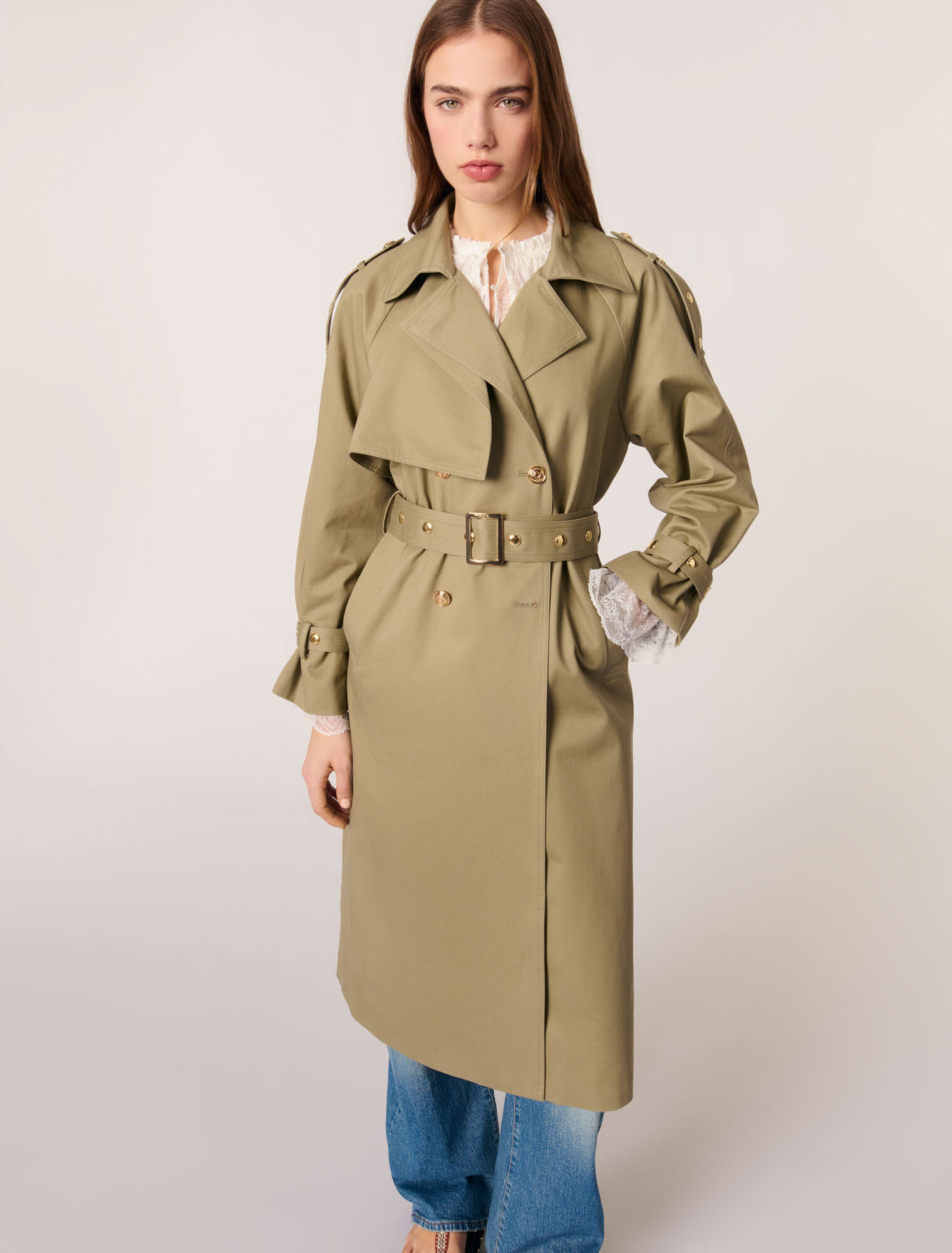 Trench clavos y cuello desmontable