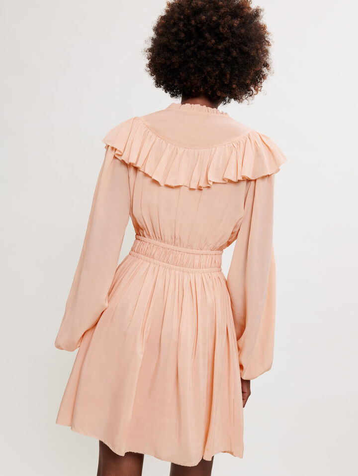 Vestido corto con volantes