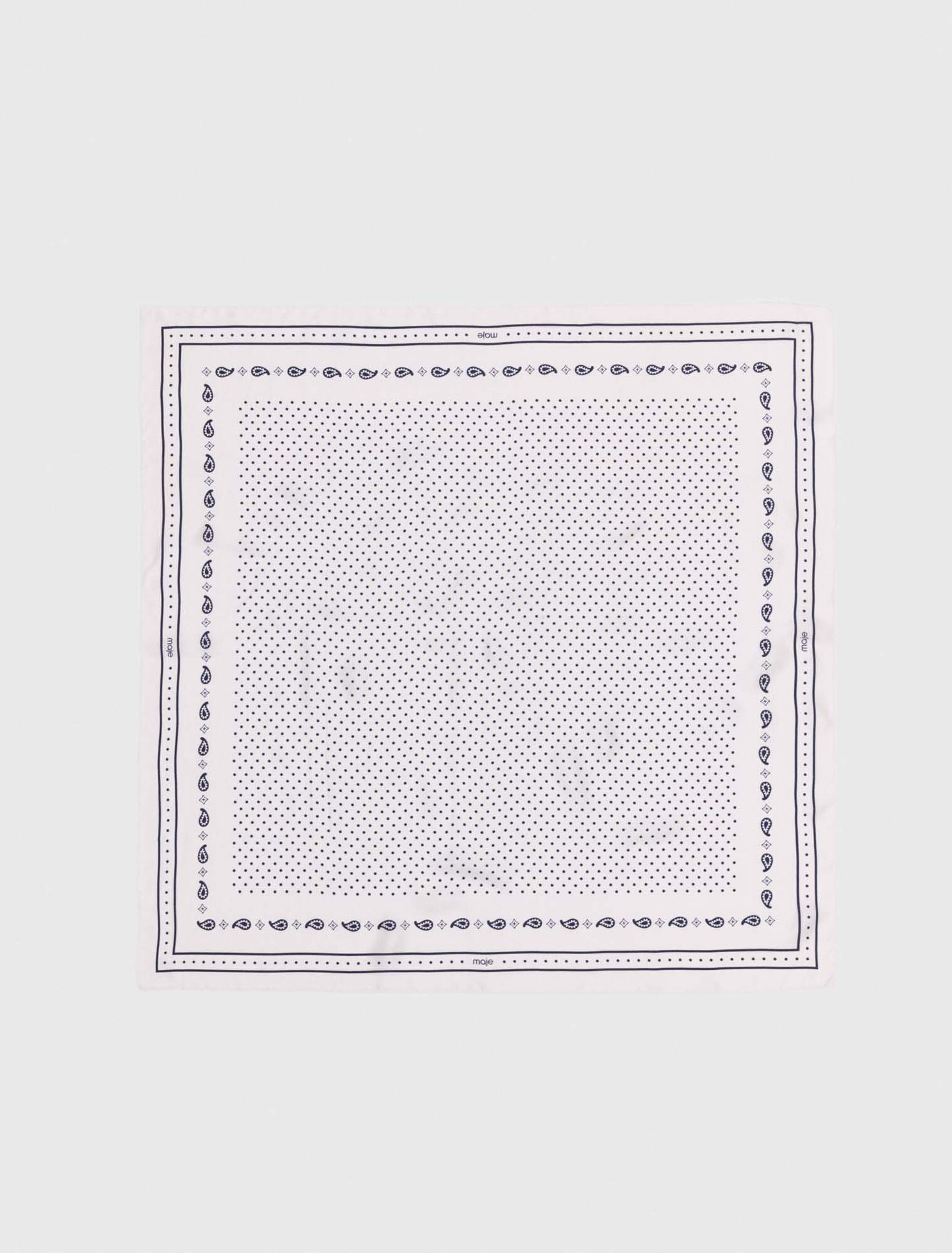 Pa&ntilde;uelo estampado de seda 90x90