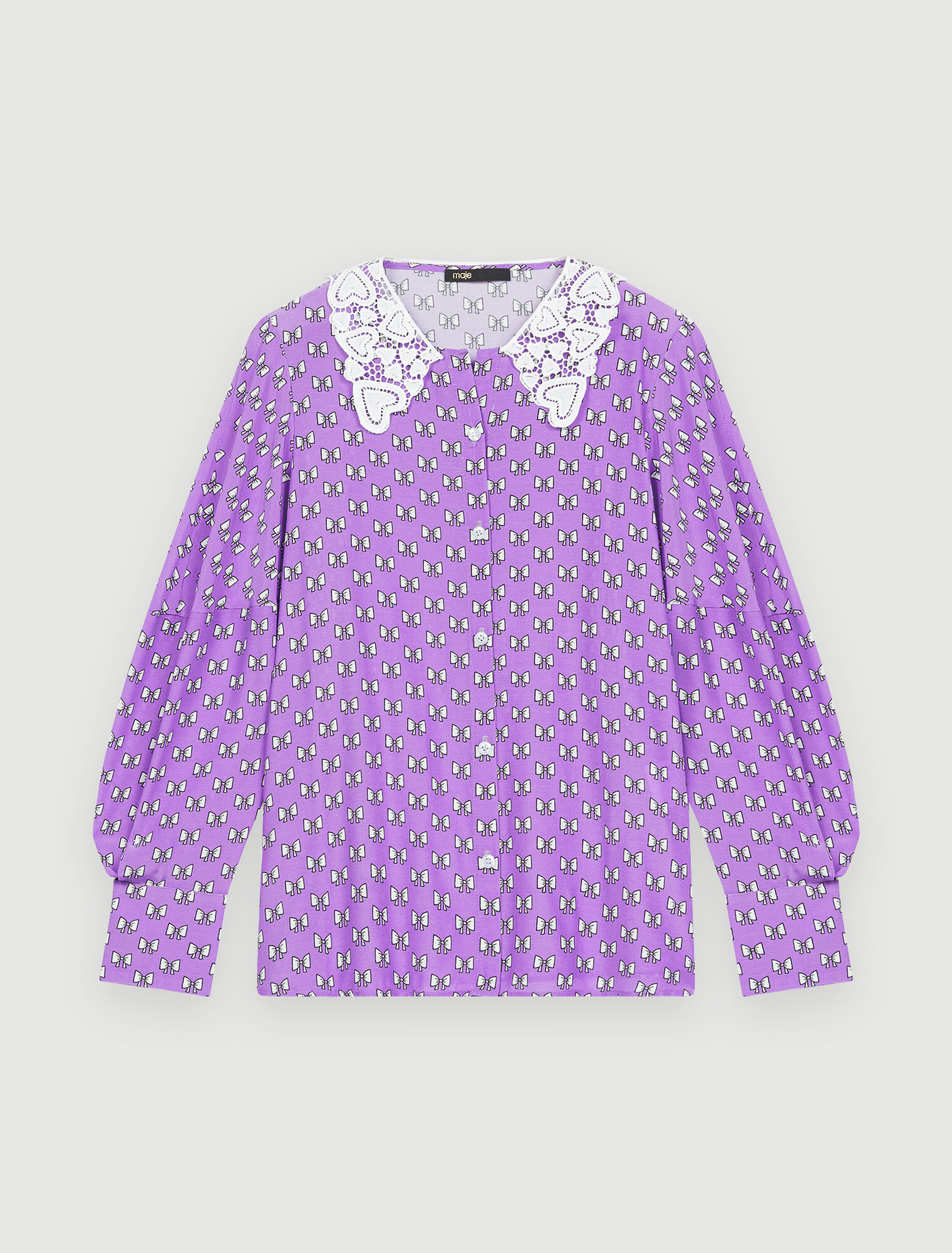 Camisa con lazo y cuello de guipur