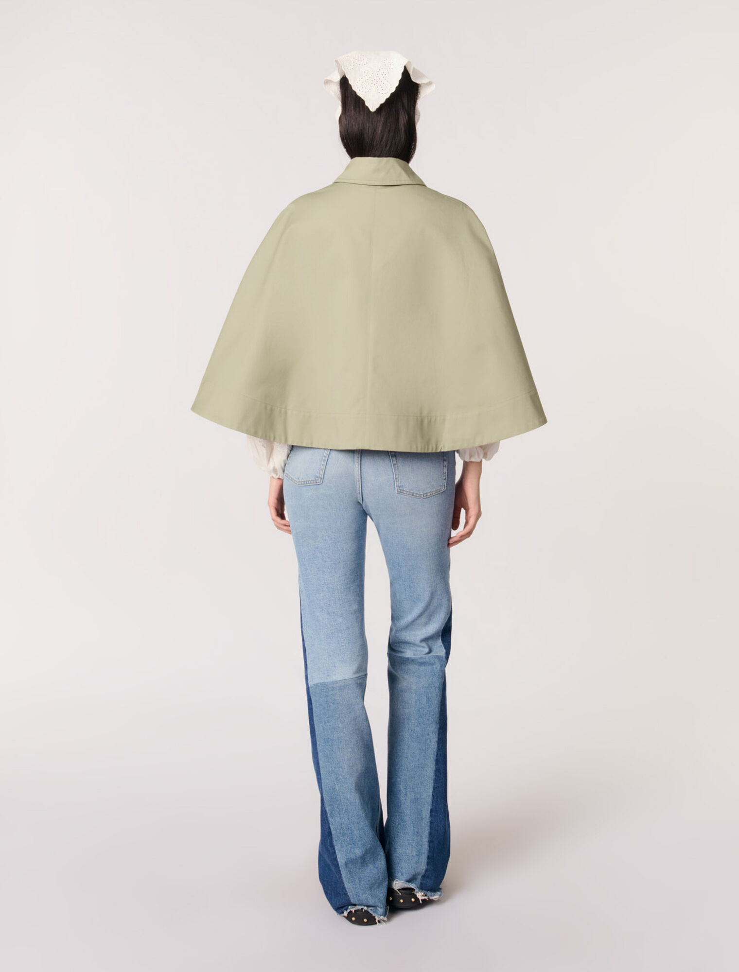 Gabardina corta efecto capa