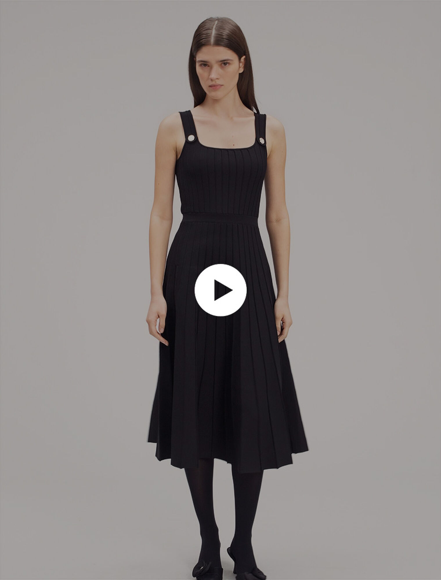 Vestido midi de punto plisado