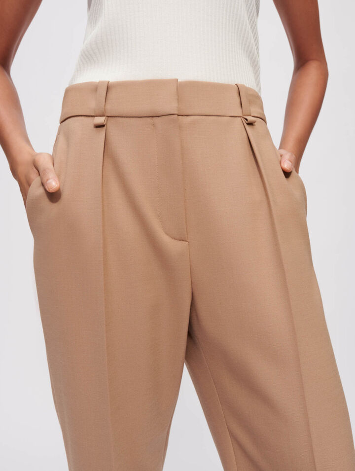 Pantalón de traje plisado