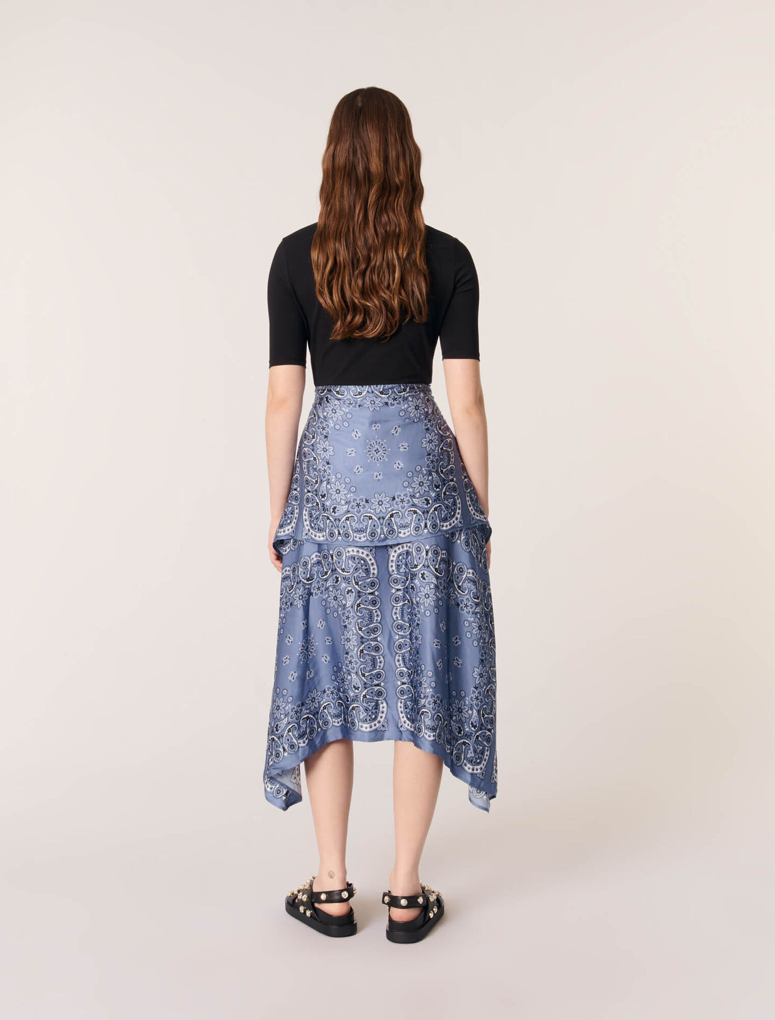 Vestido estampado trampantojo