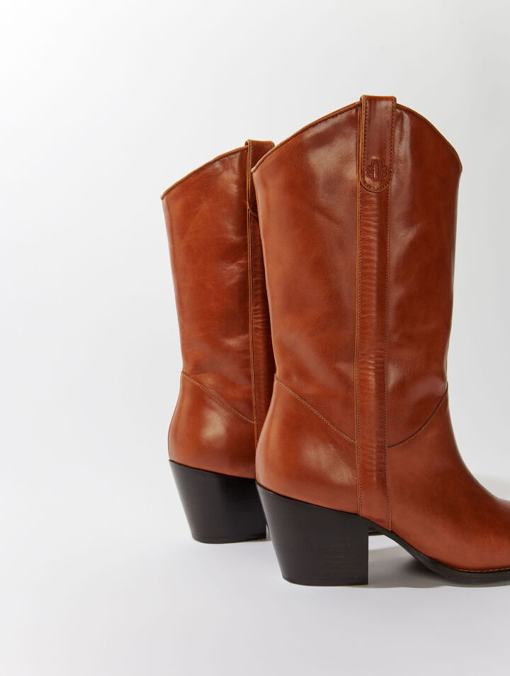 Botas de piel con tacón