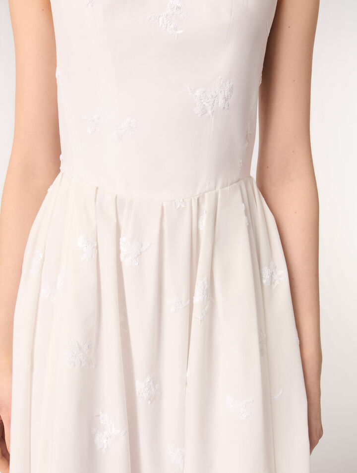 Vestido midi de algodón bordado