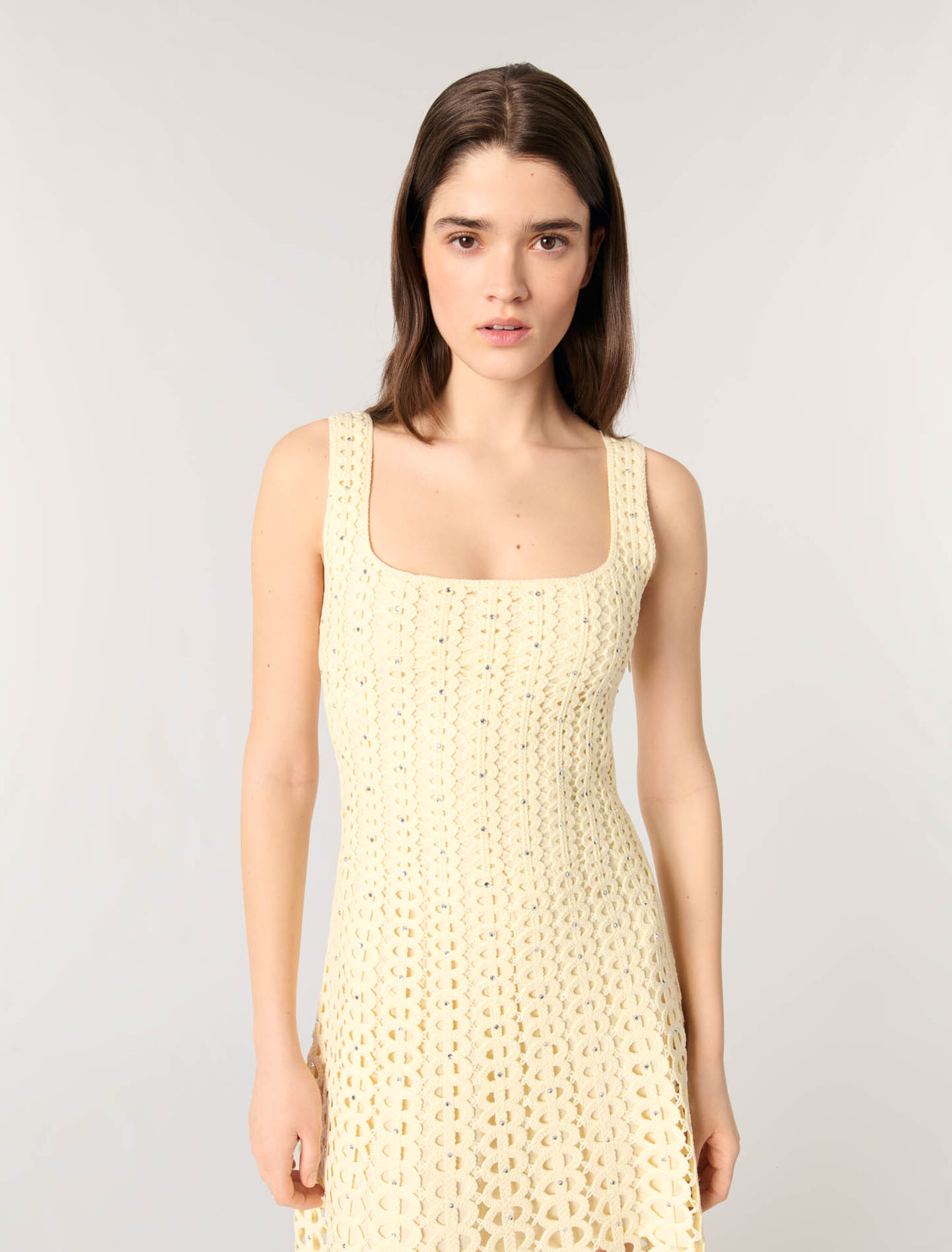 Vestido midi de ganchillo y strass