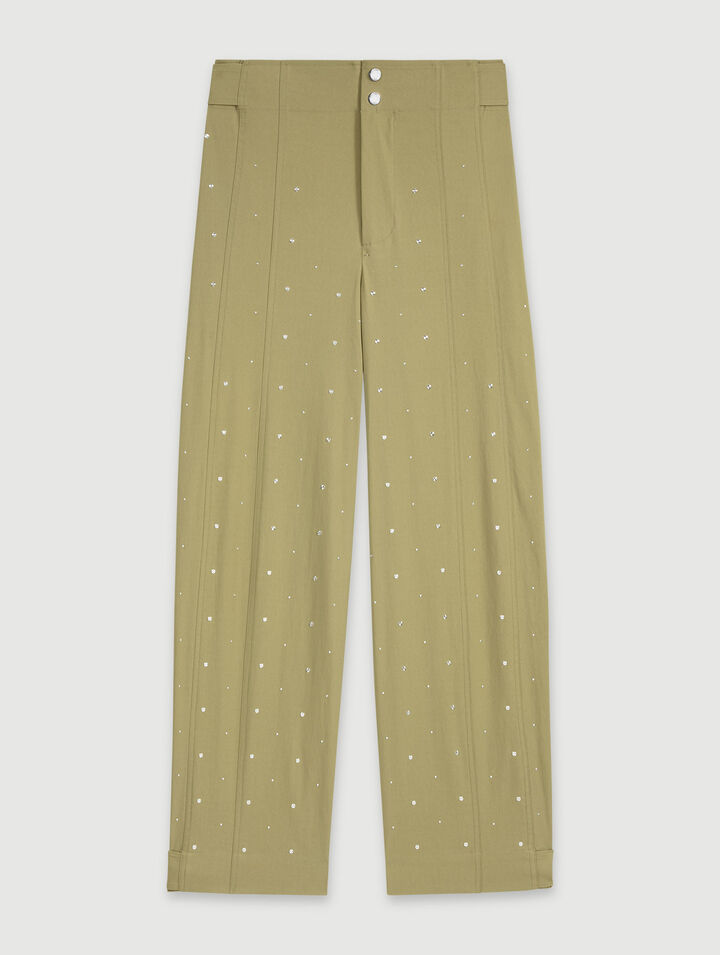 Pantalón baggy con tachuelas