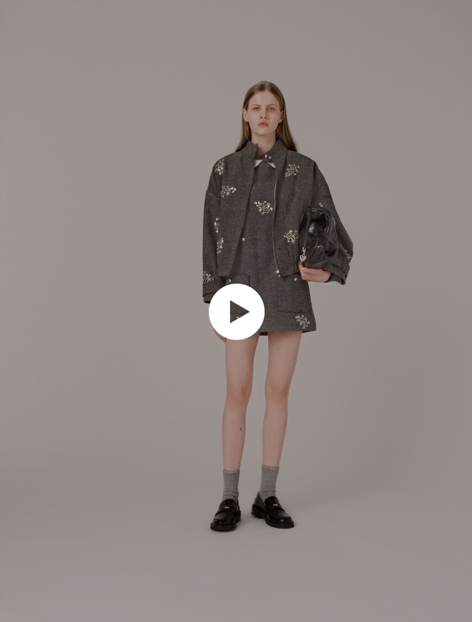 Cazadora bomber bordada
