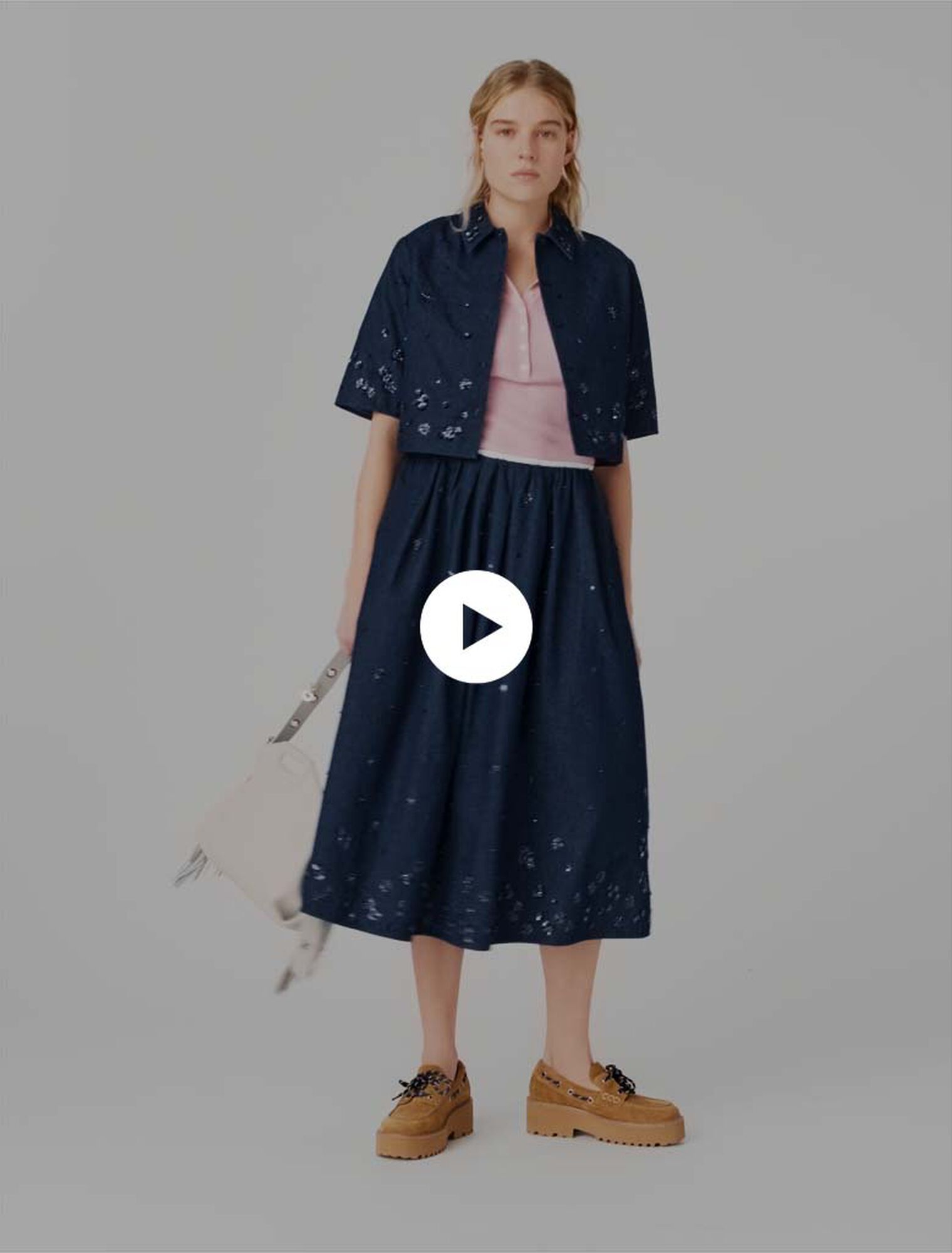 Camisa corta vaquera bordada