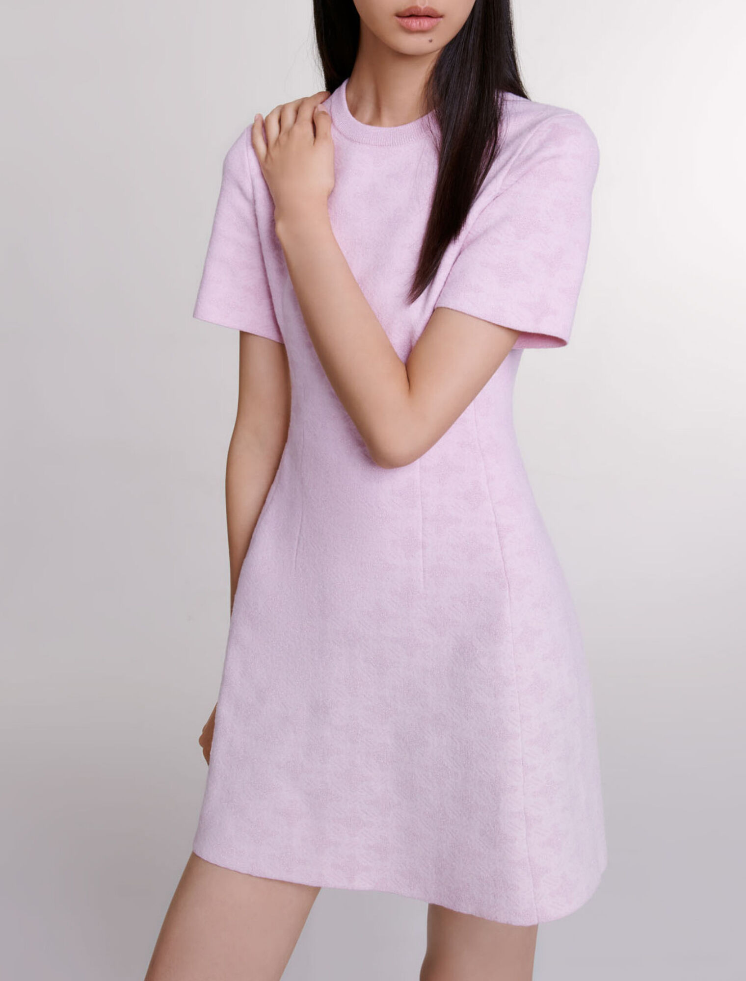 Vestido corto de punto jacquard