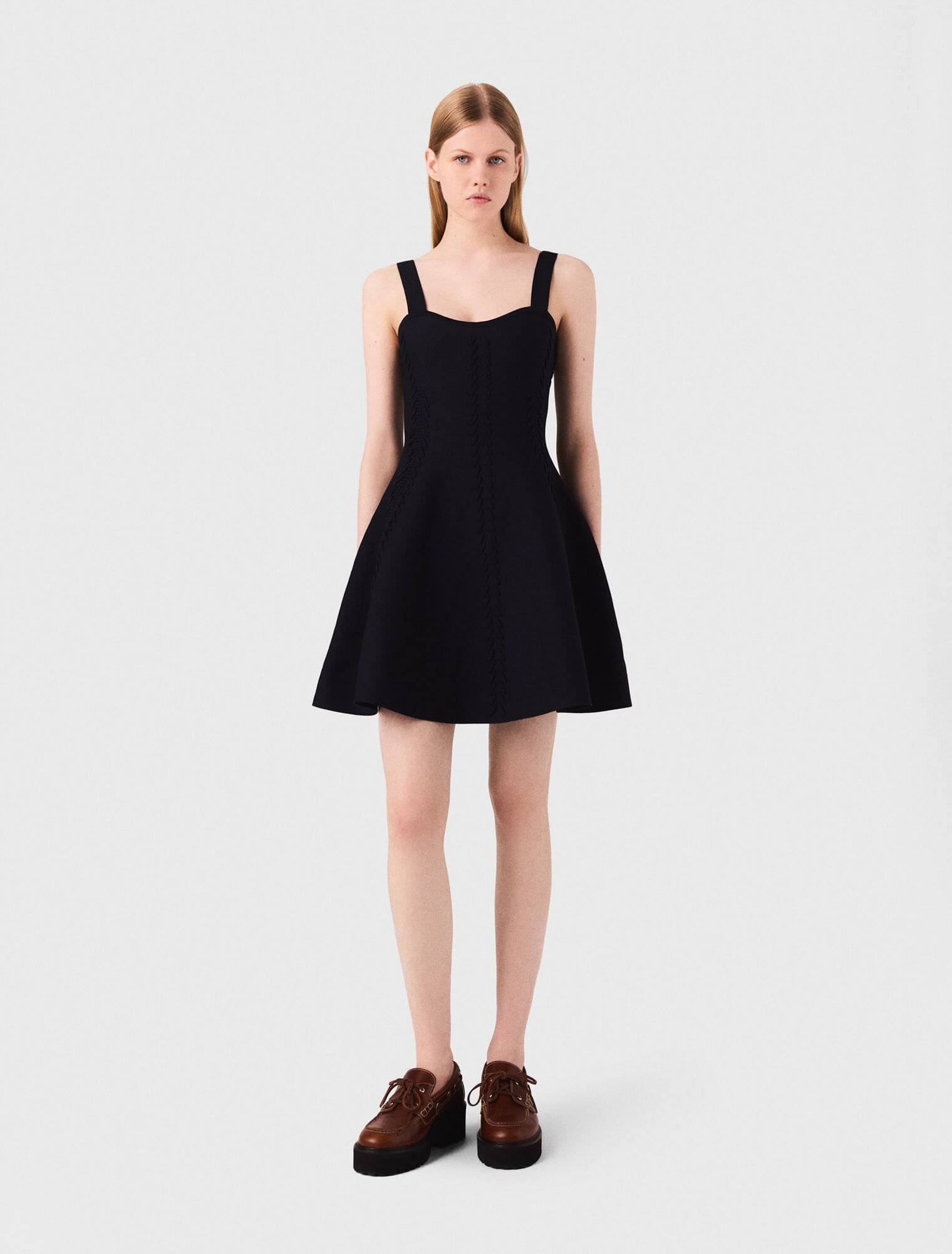 Vestido babydoll corto de punto 