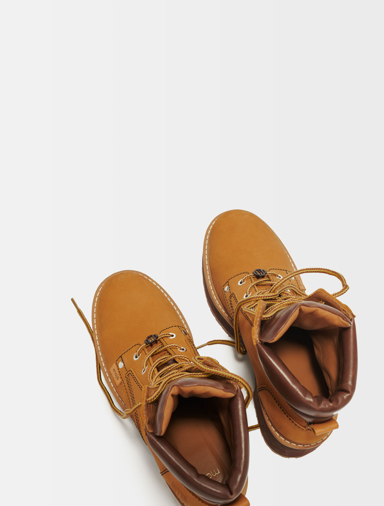 Botas de piel con tacón