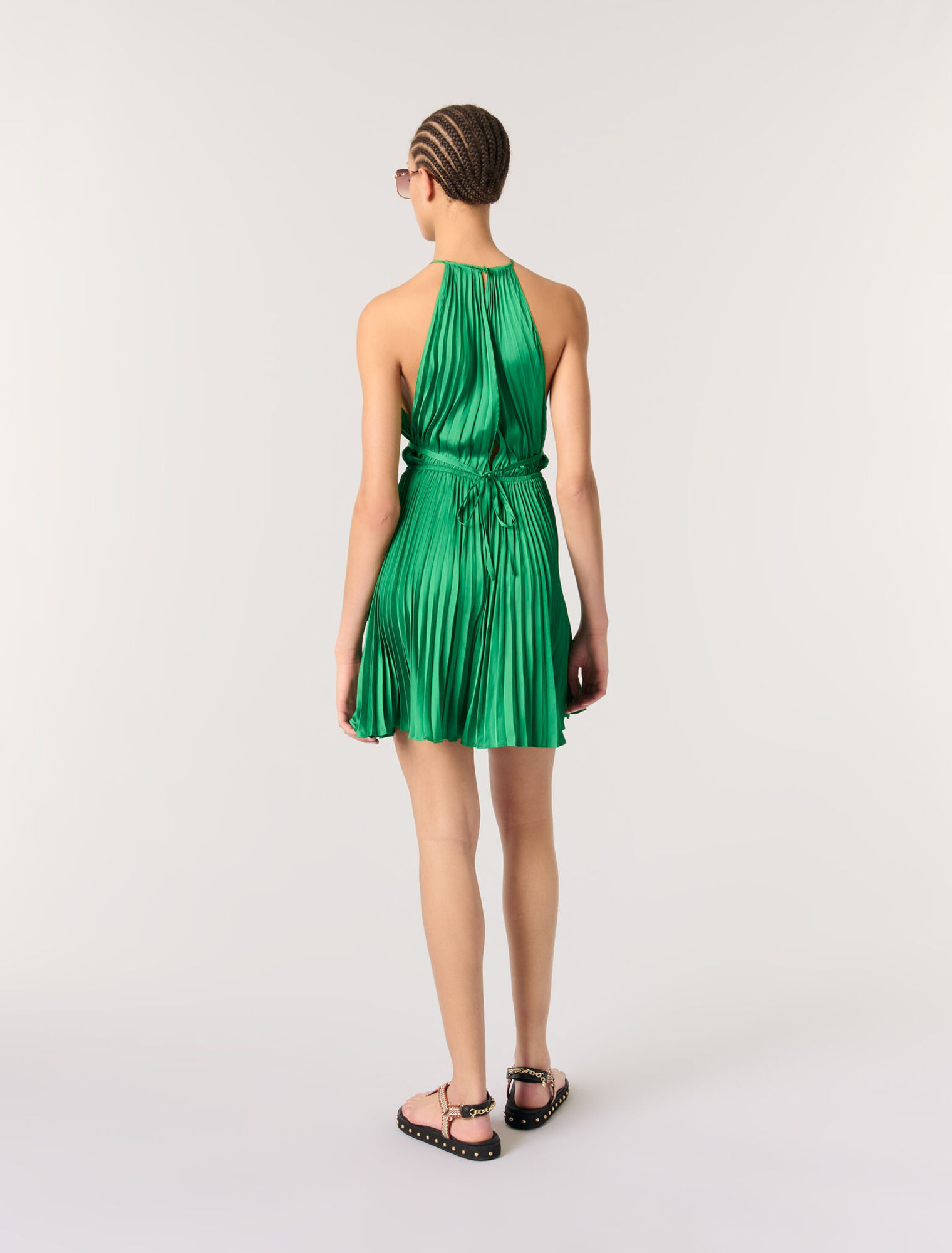 Vestido corto espalda descubierta