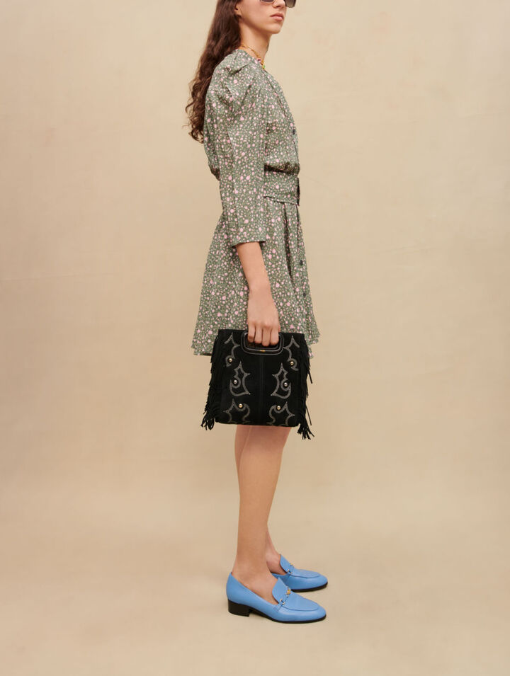 Vestido corto con mangas voluminosas