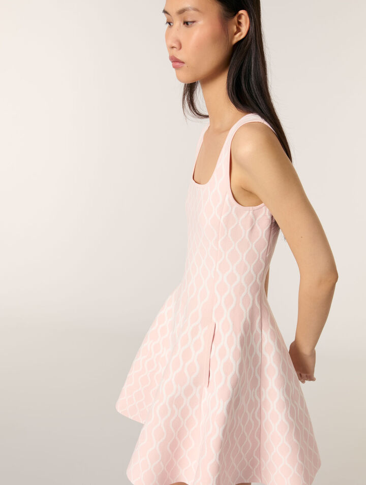 Vestido corto de punto jacquard