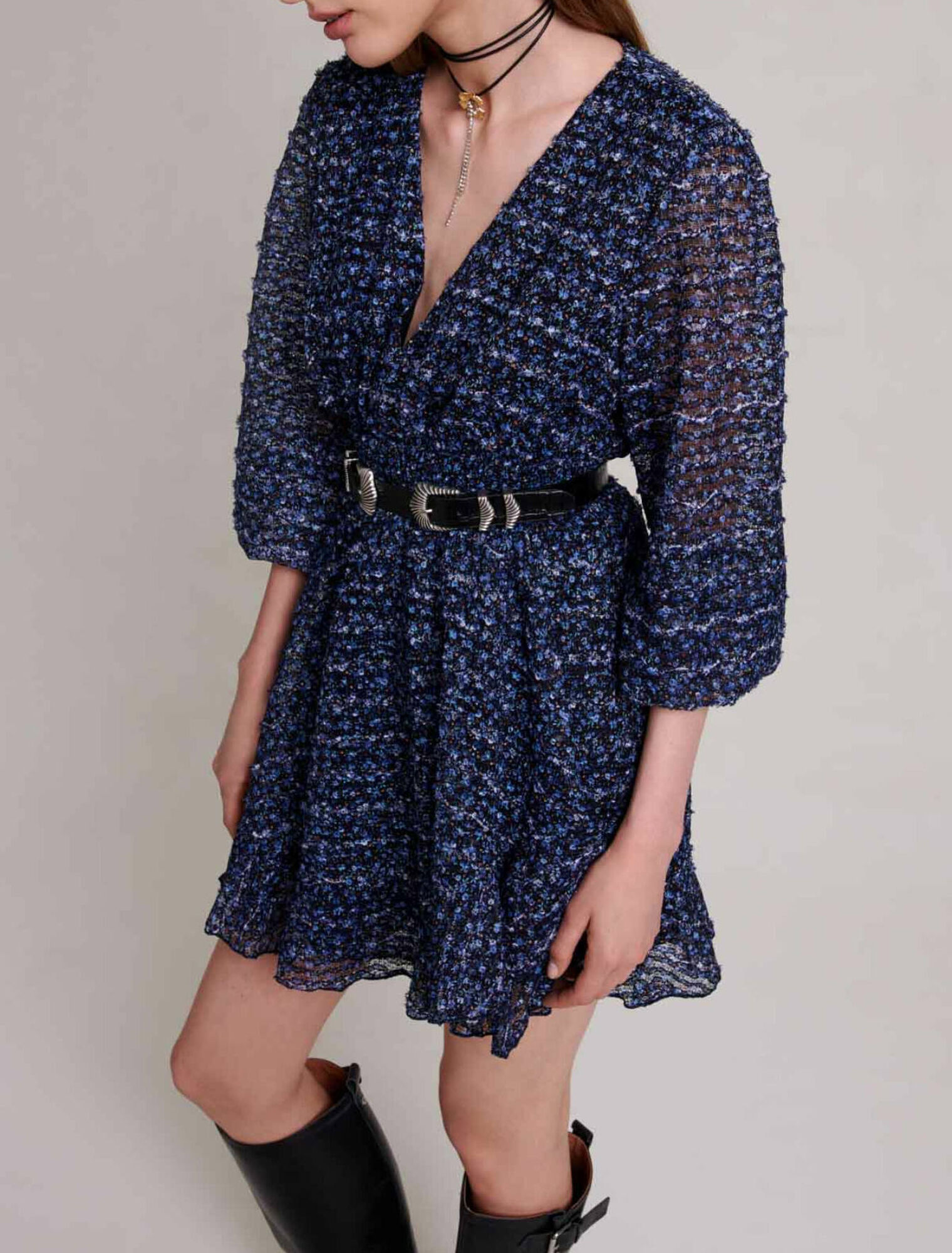 Vestido centelleante con volantes