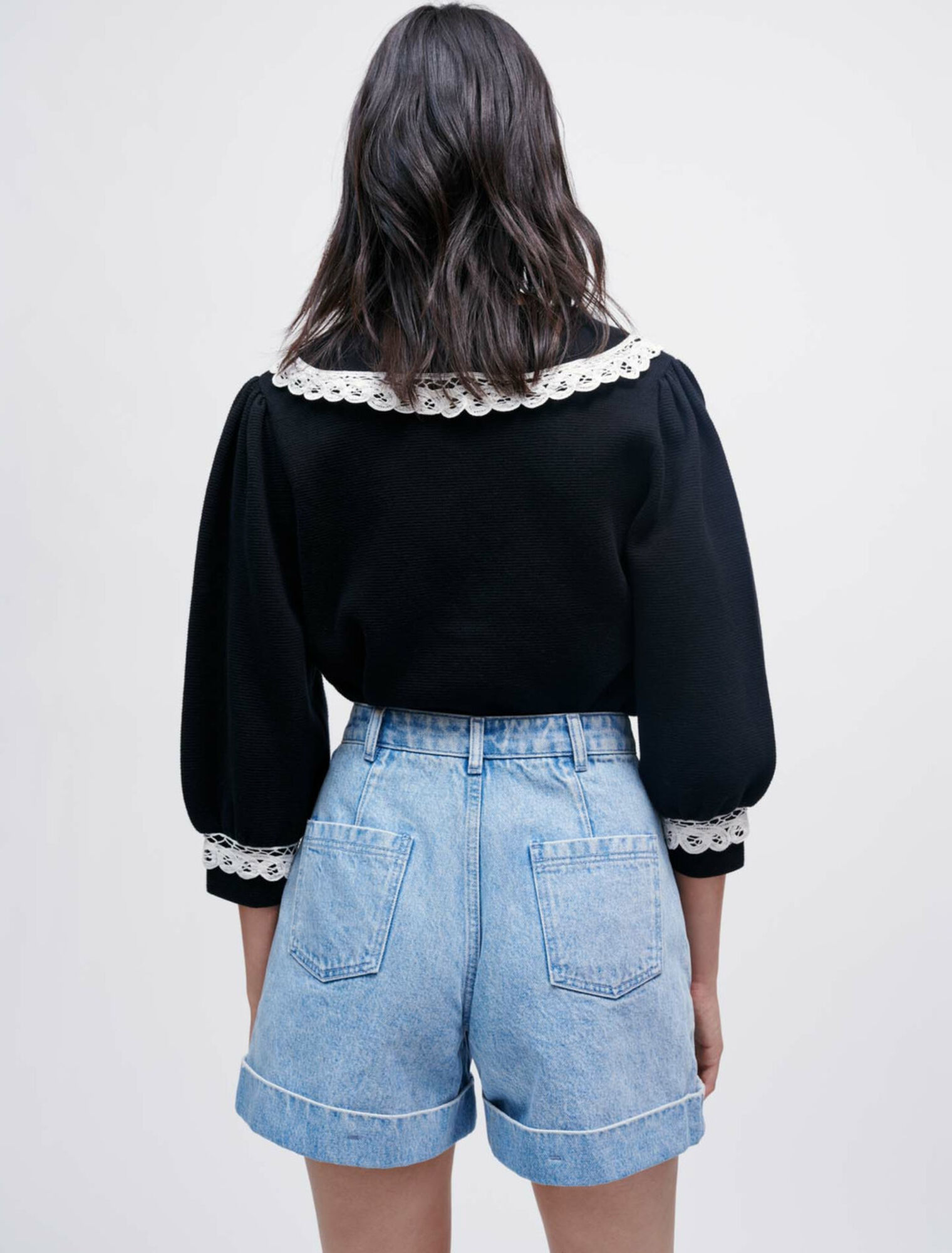 Shorts vaqueros con tachuelas