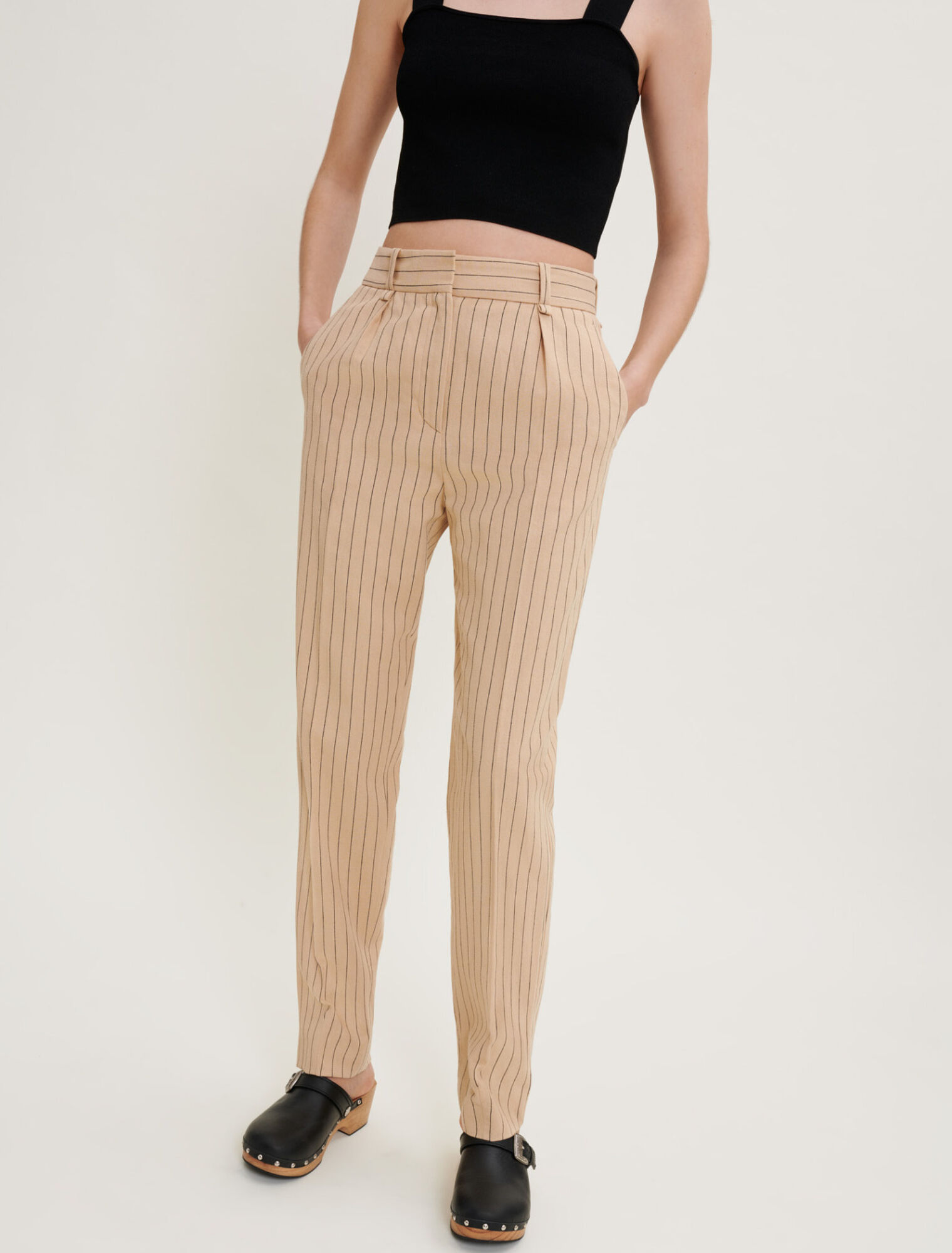 Pantalones de rayas ajustados