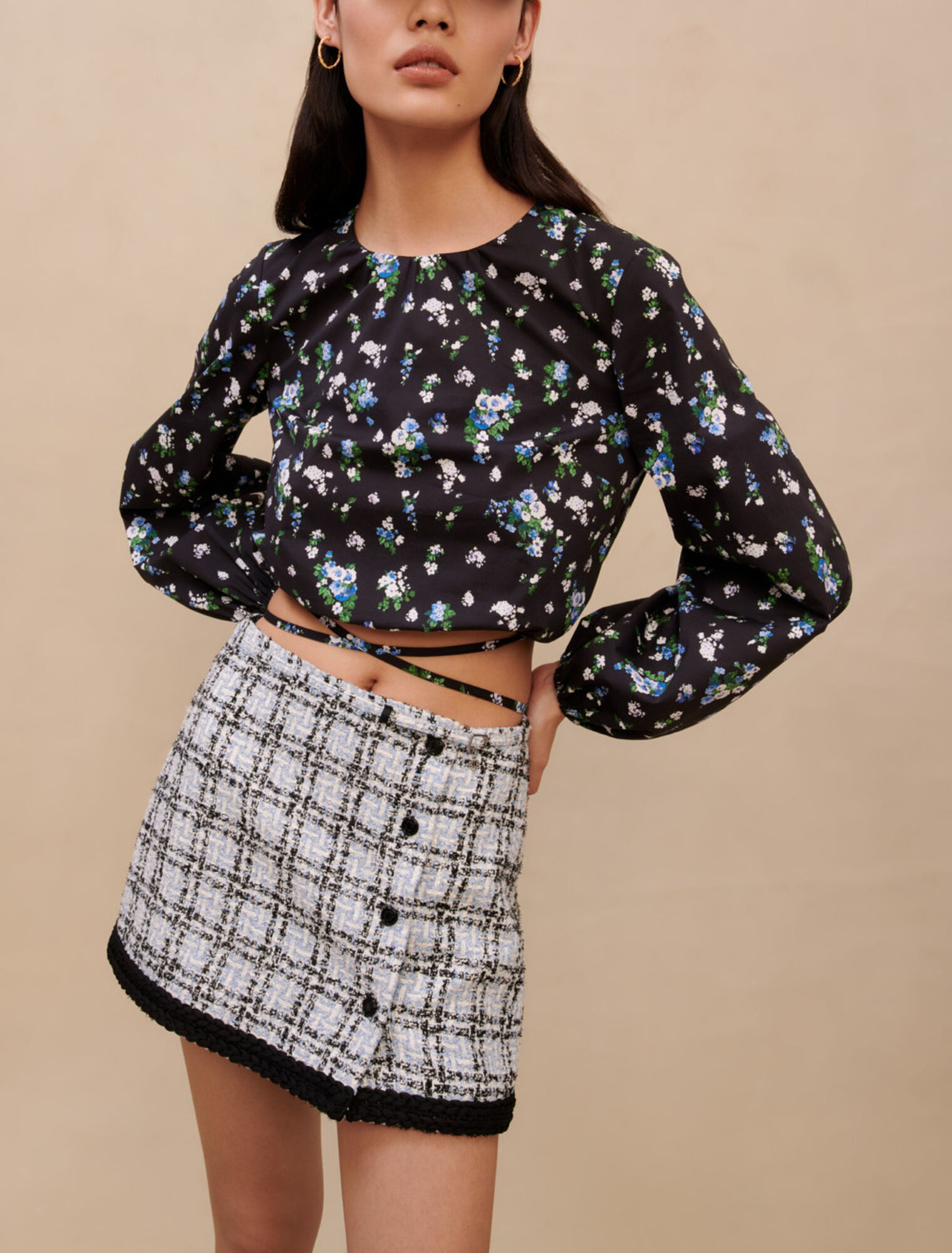 Top con lazo floral
