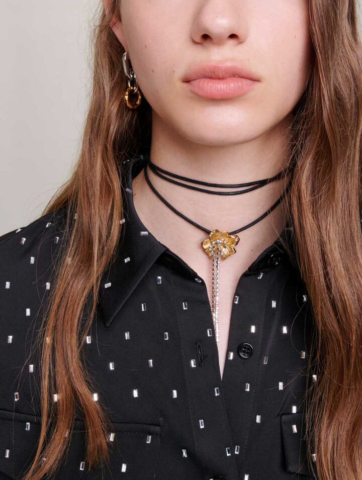 Camisa satinada con strass