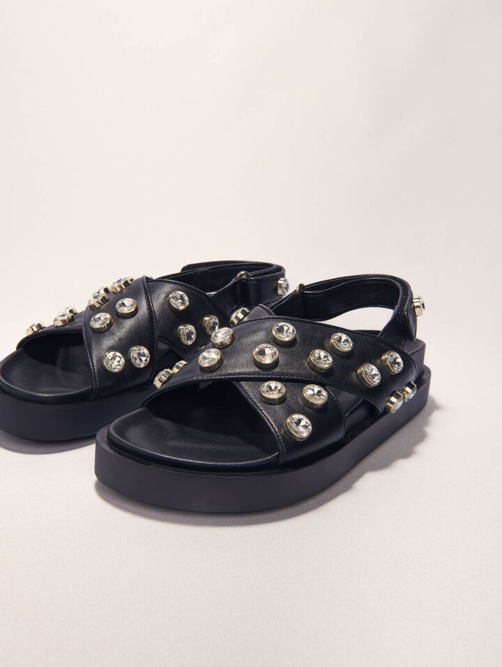 Sandalias de piel planas con strass